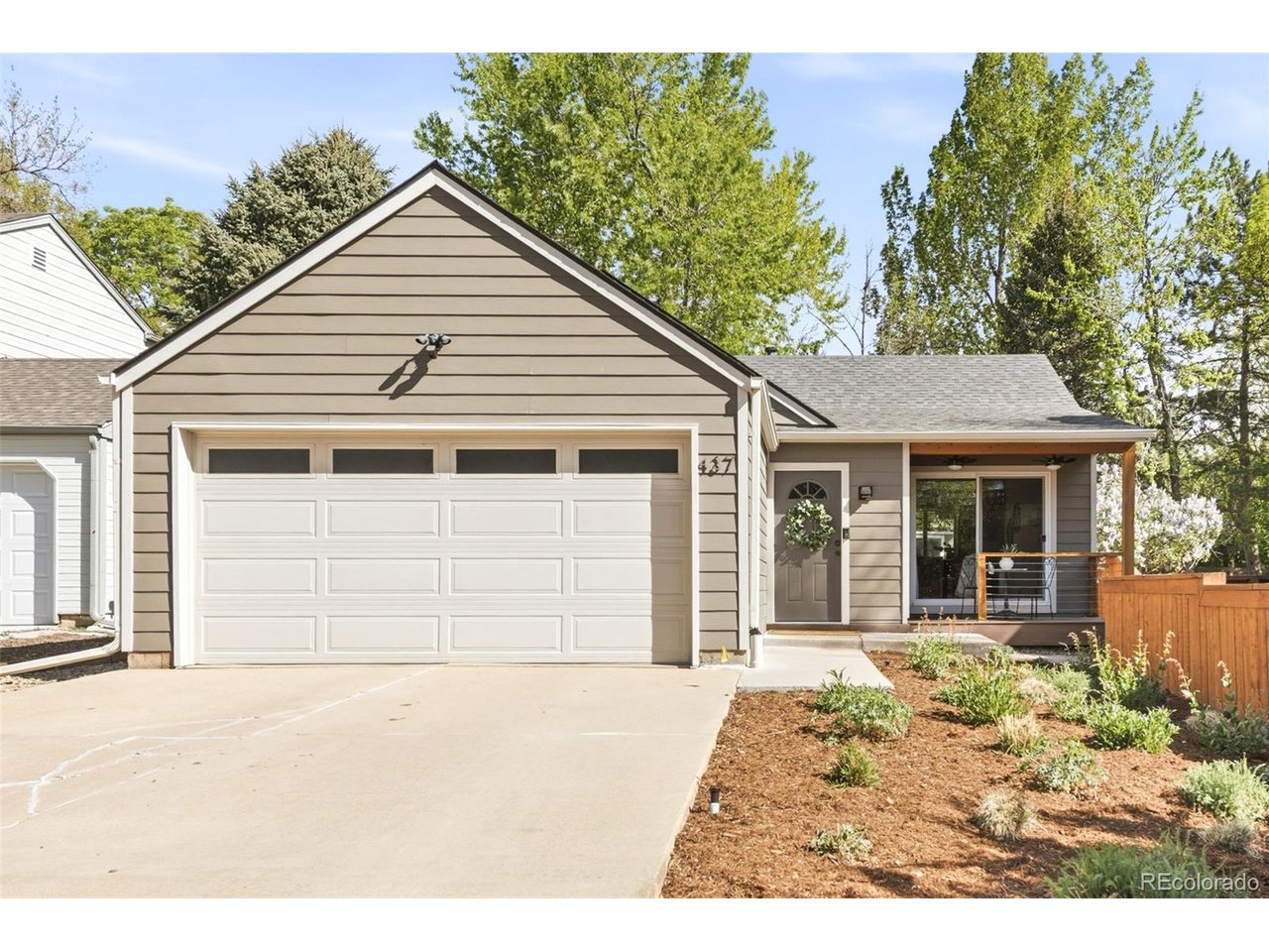 437 W Sycamore Ct