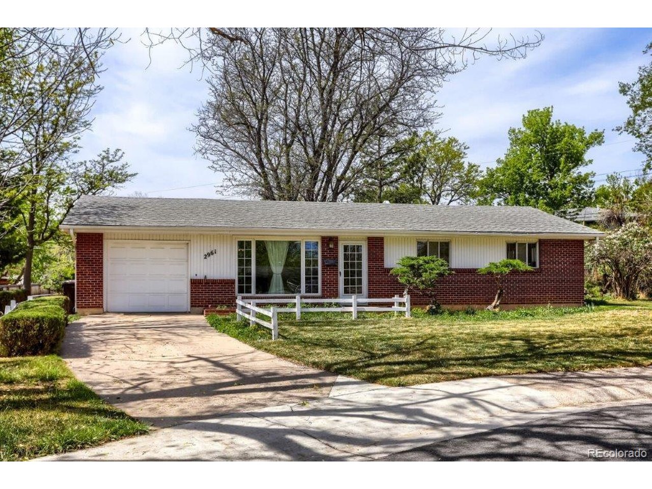 2961 Lorraine Ct
