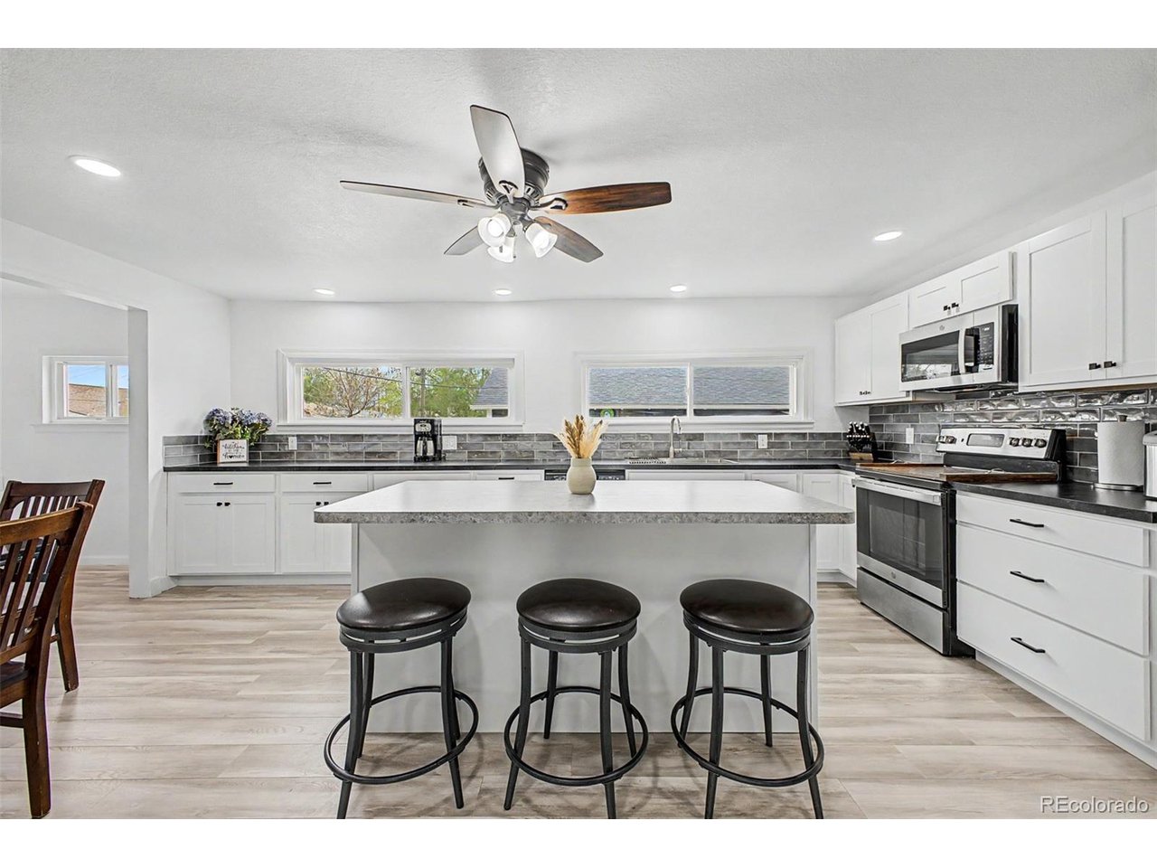 59 N 13th Ave