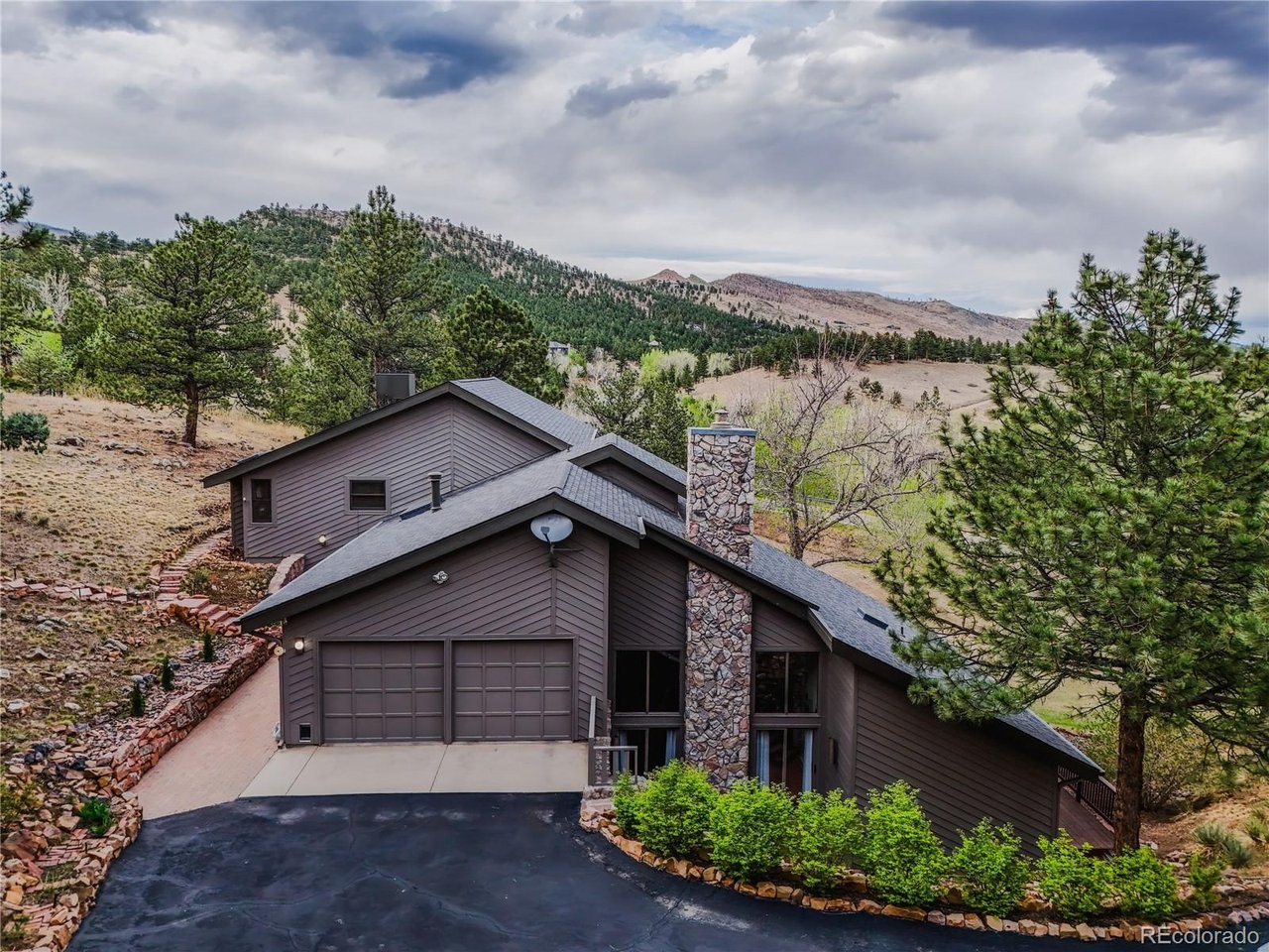 8664 Middle Fork Rd