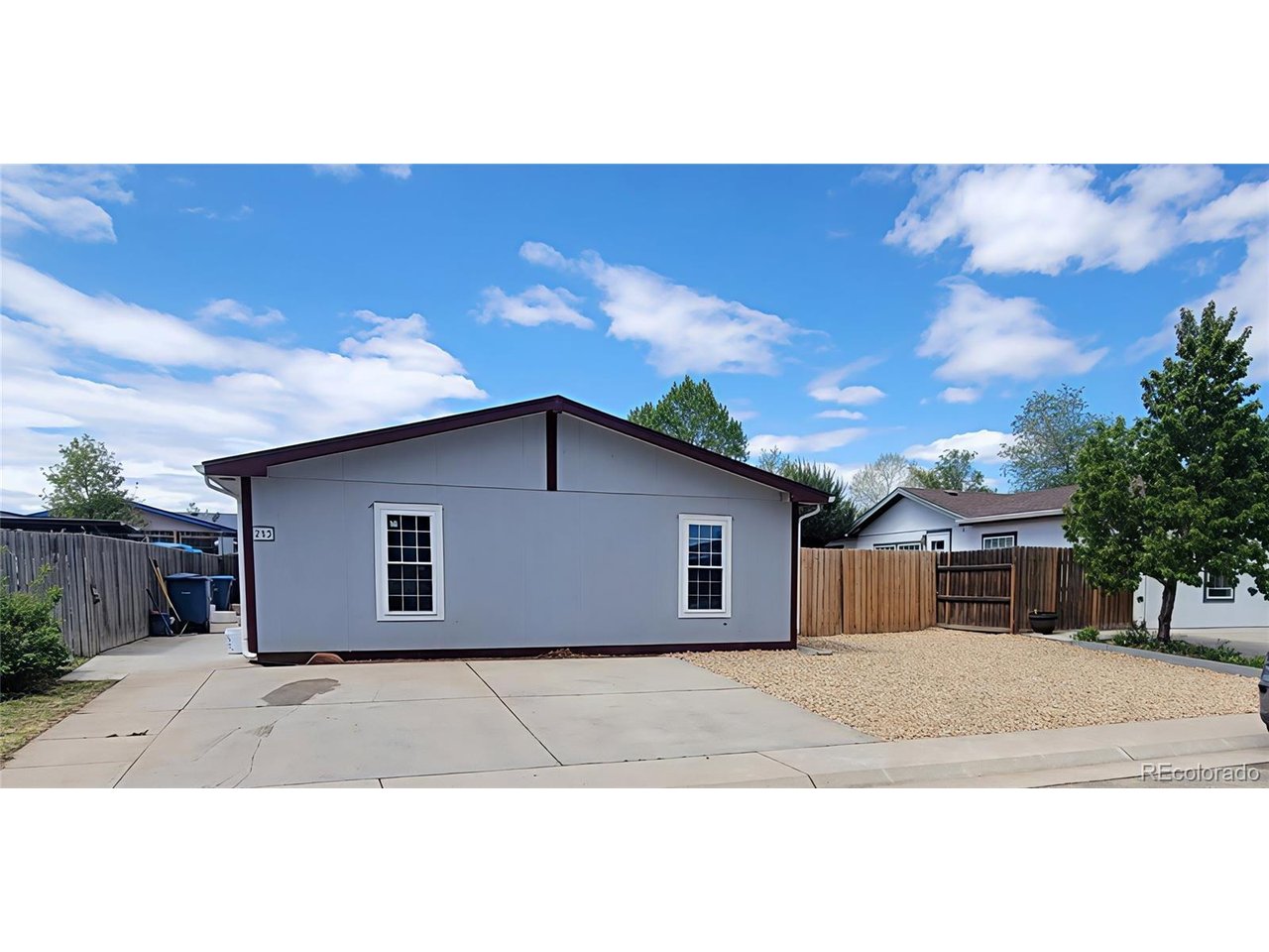 213 Versailles St