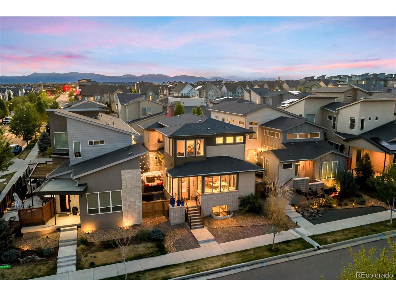 6707 Mariposa Ct