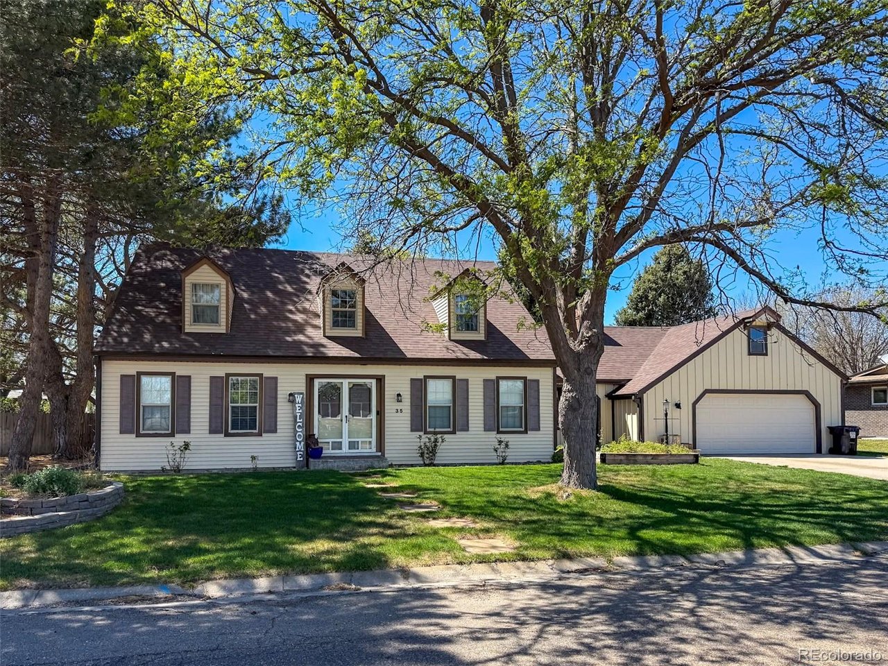 35 Cedar Cir