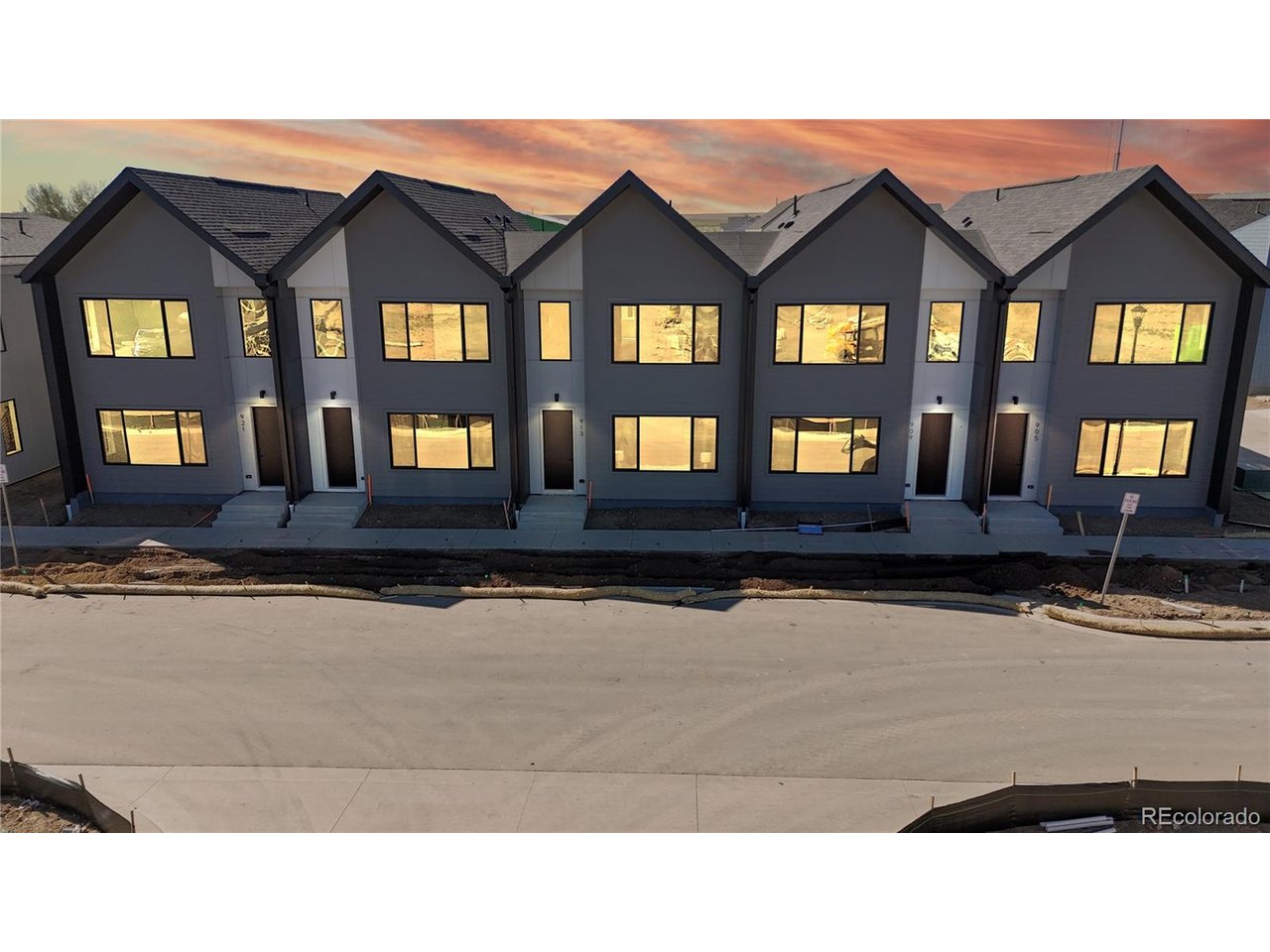 913 Edge Cir