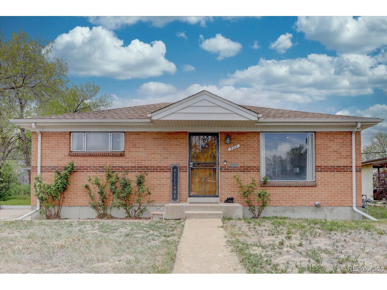 7111 Avrum Dr
