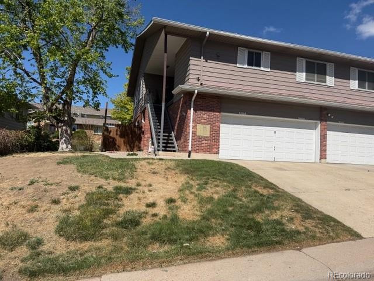 9785 Orangewood Dr
