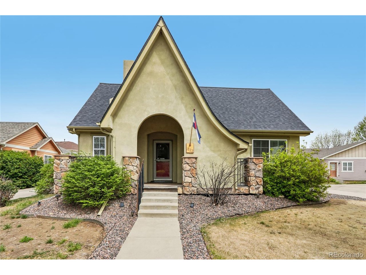 1322 Carriage Dr