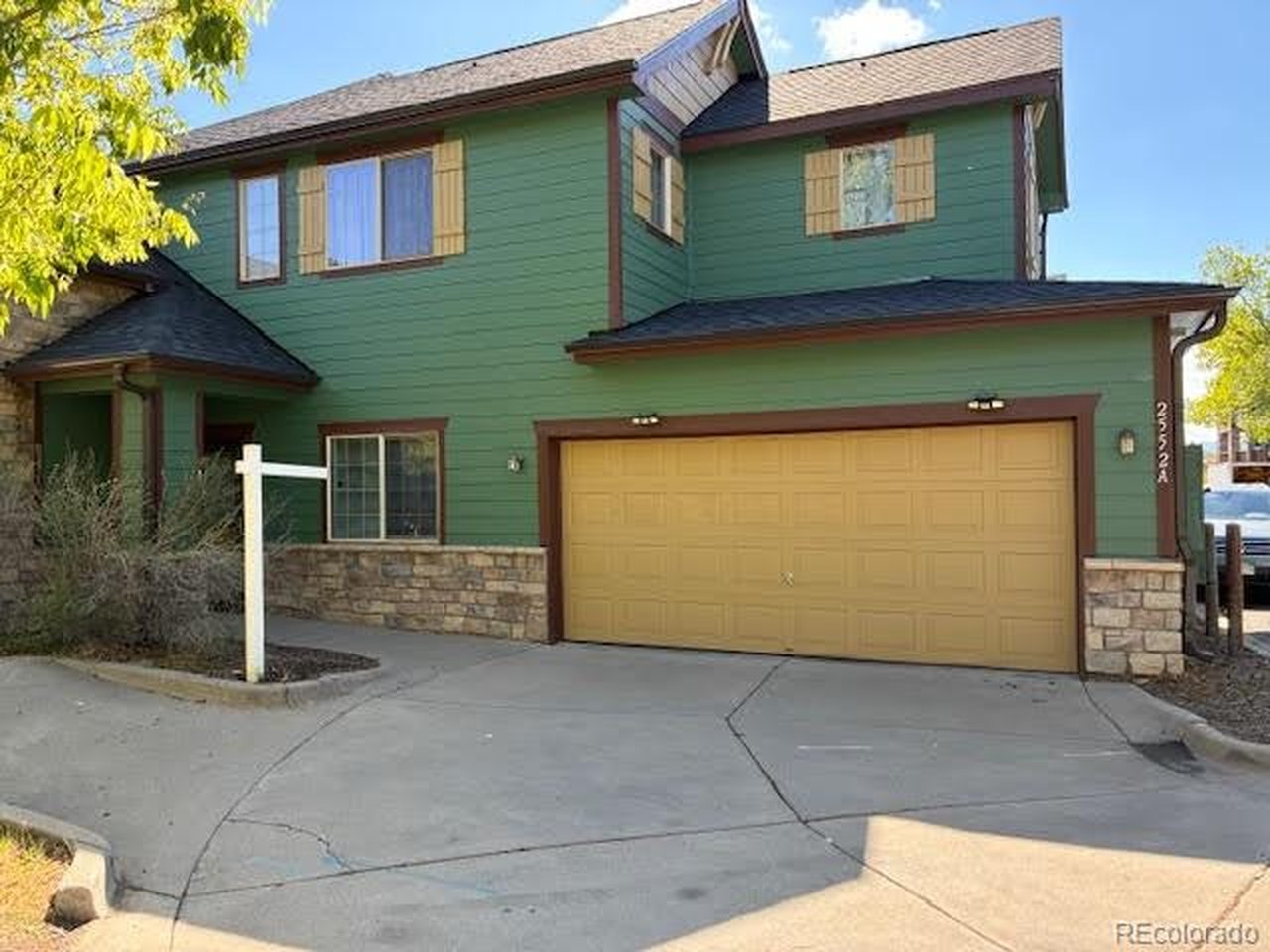 2552 W 82nd Ln