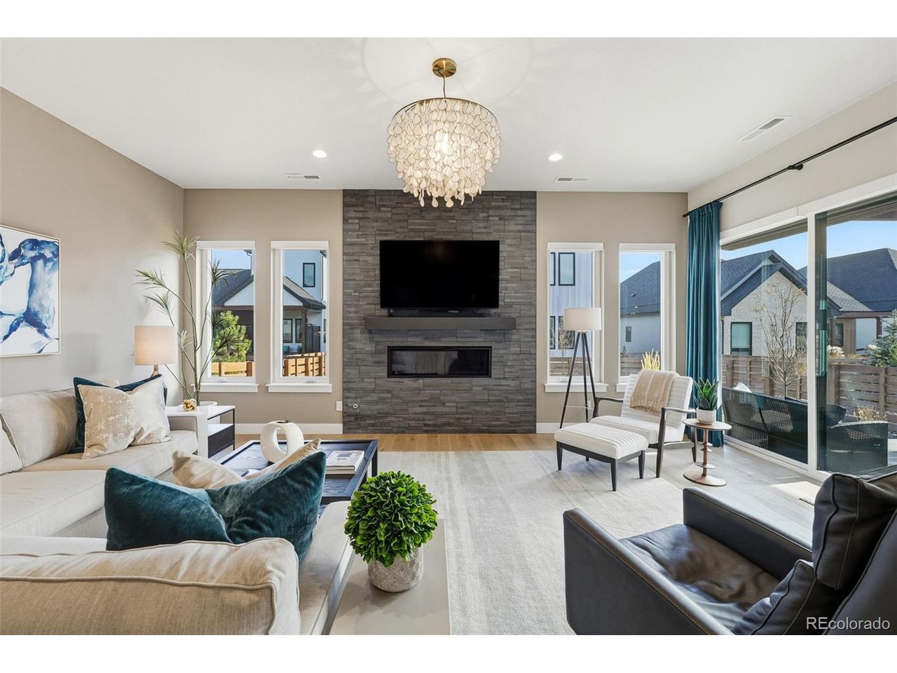1743 Barefoot Dr
