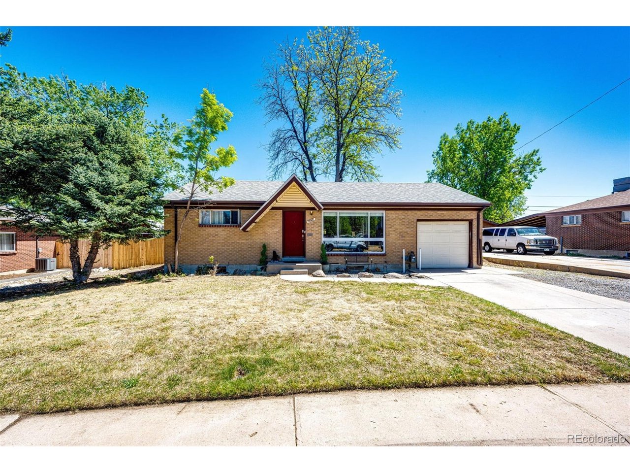 10880 Mildred Dr