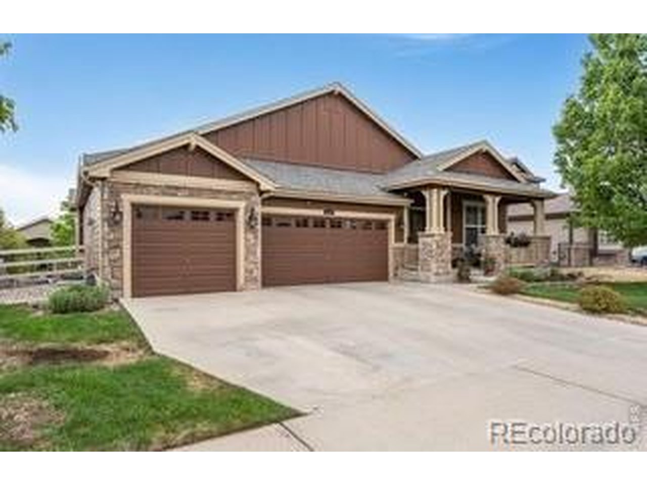3418 New Castle Dr