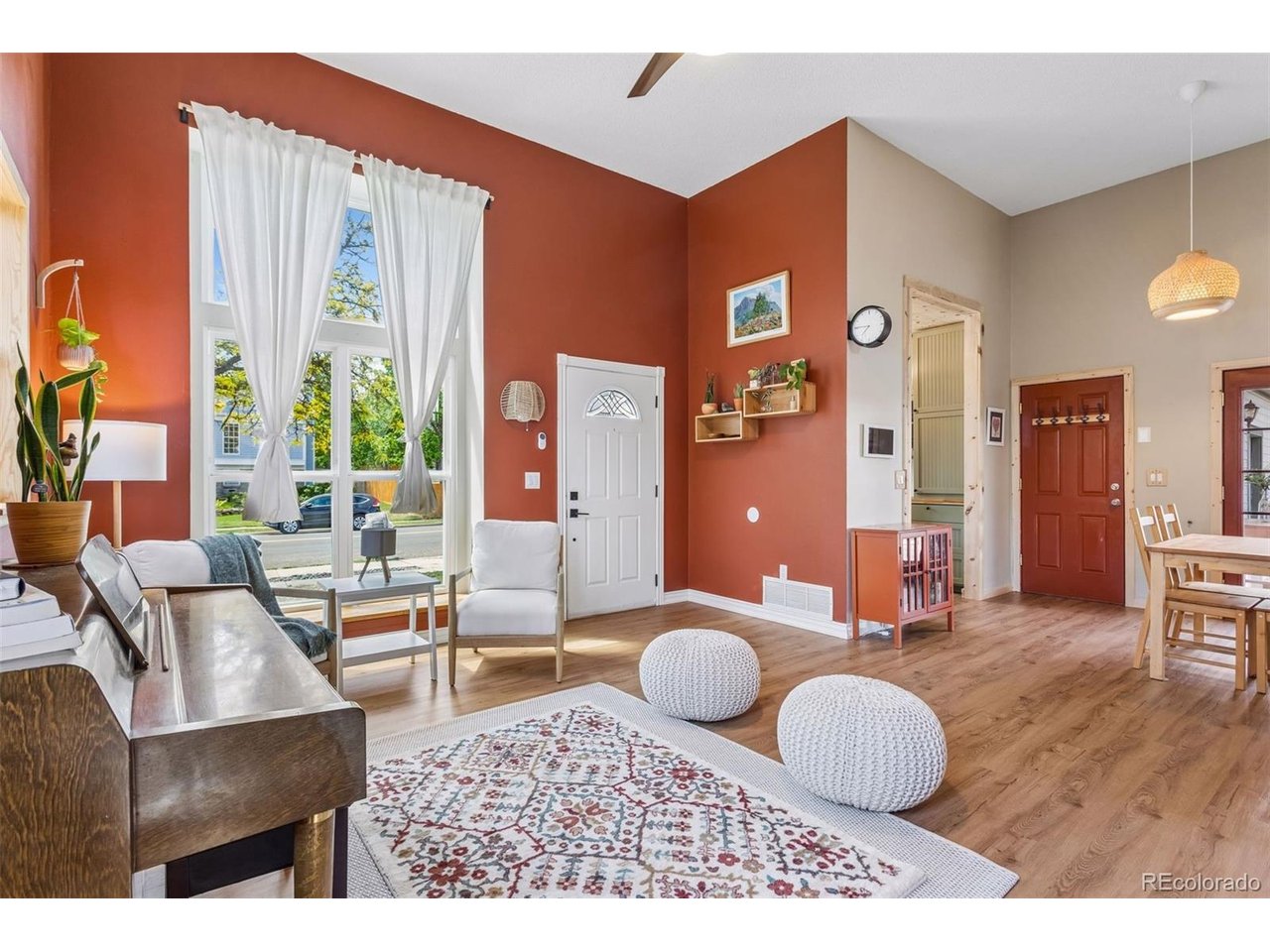 409 W Lucerne Dr