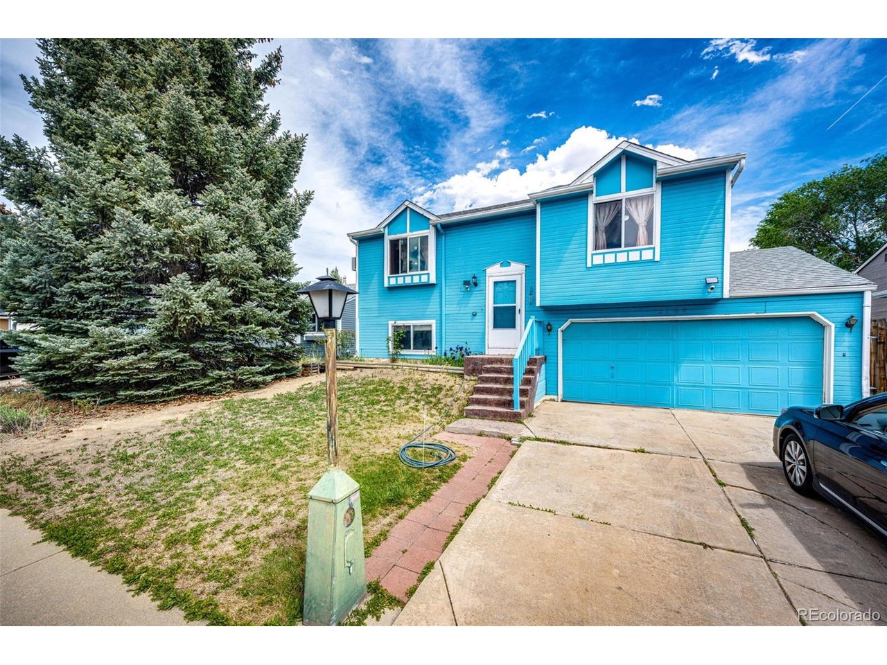 2164 Hackberry Cir