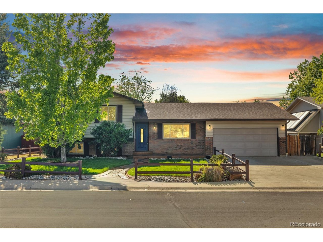 15 Maple Dr