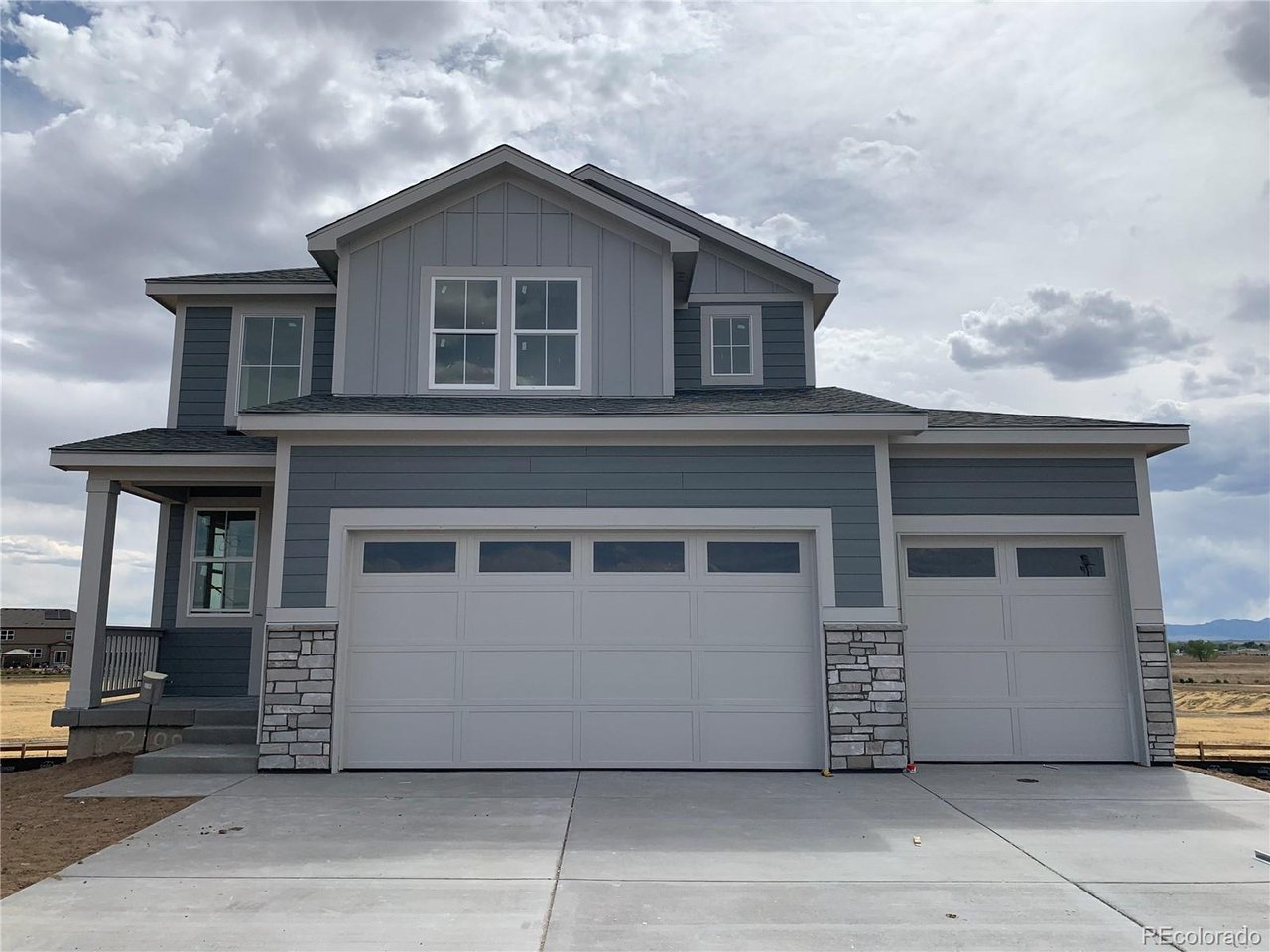 2100 Silverado Ln