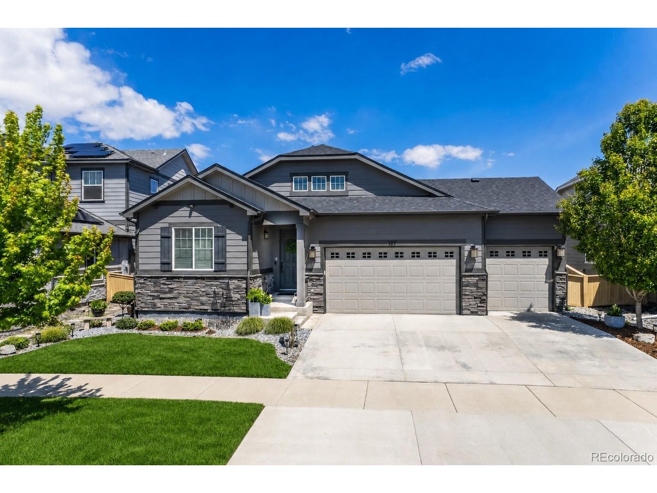 107 Western Sky Cir