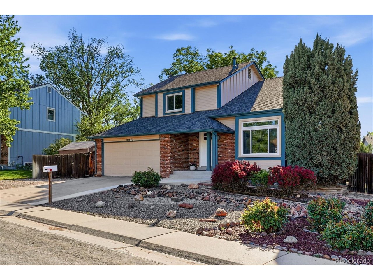 10675 Hobbit Ln