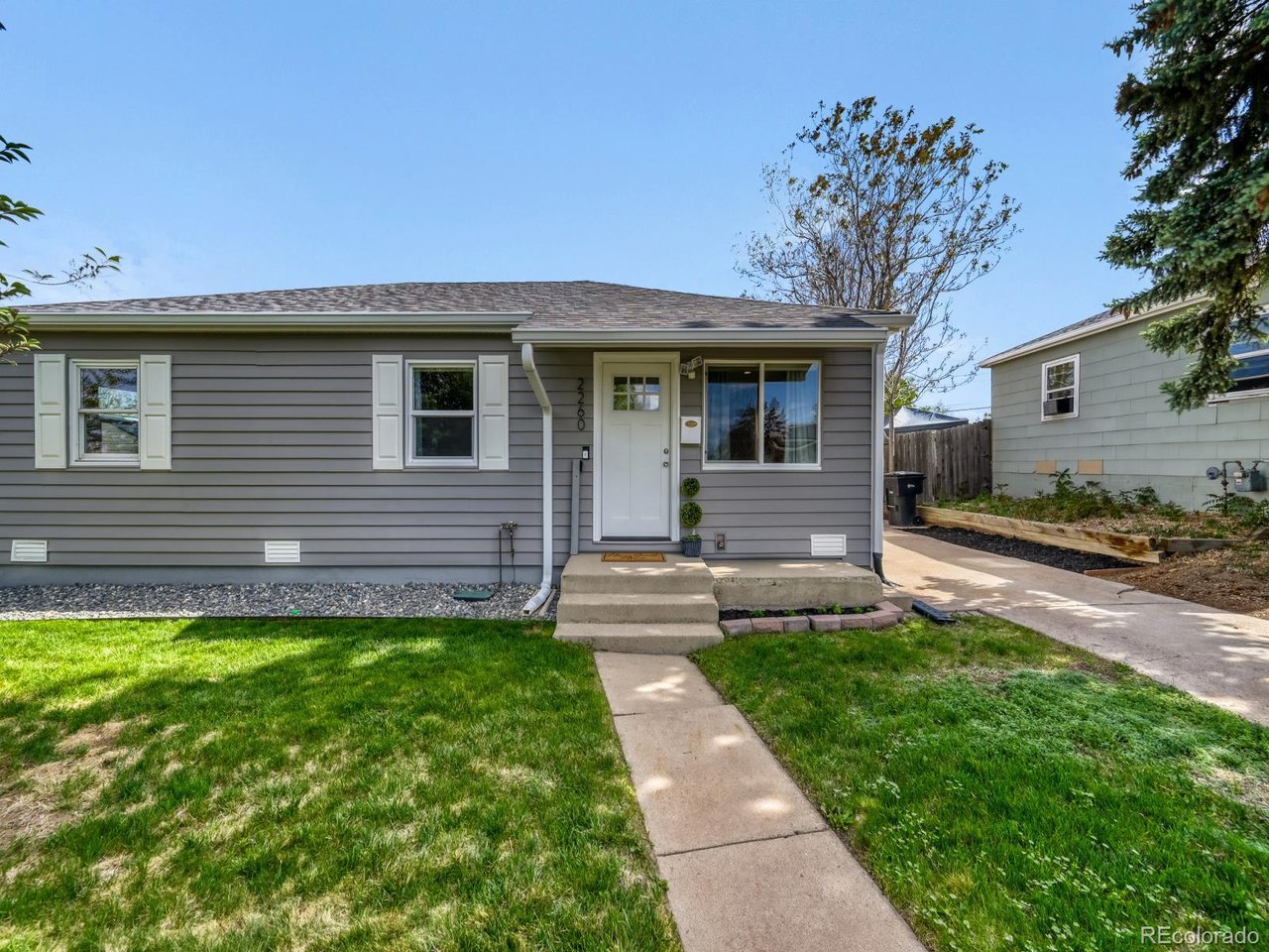 2260 Hoyt Dr