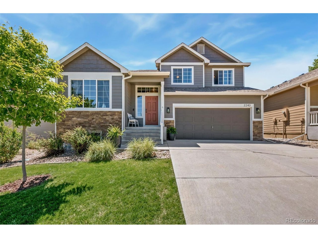 2243 Ballard Ln
