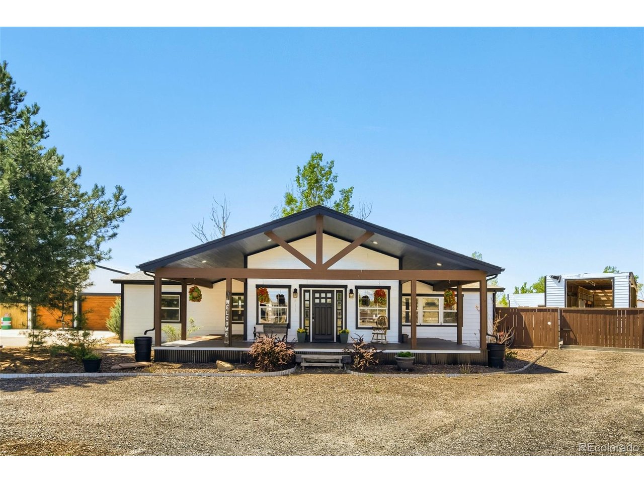 611 Pinyon Cir