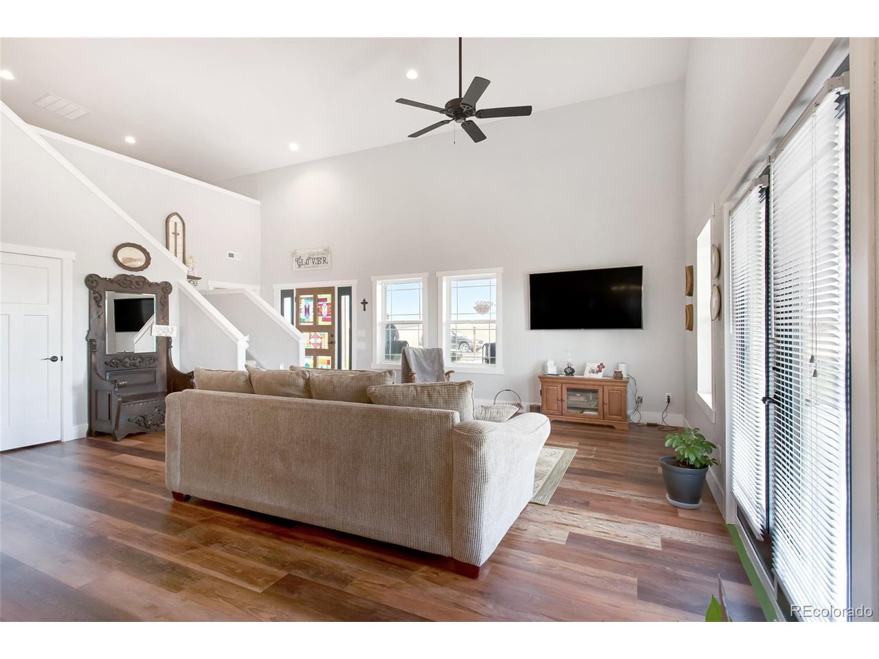 14095 Long View Cir