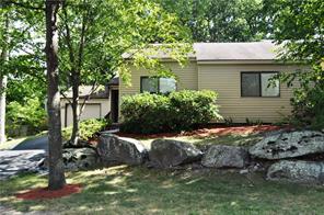 Homes for sale in East Islip, NY | 303 Timberpoint Rd, East Islip, NY 11730 | MLS# L3132003