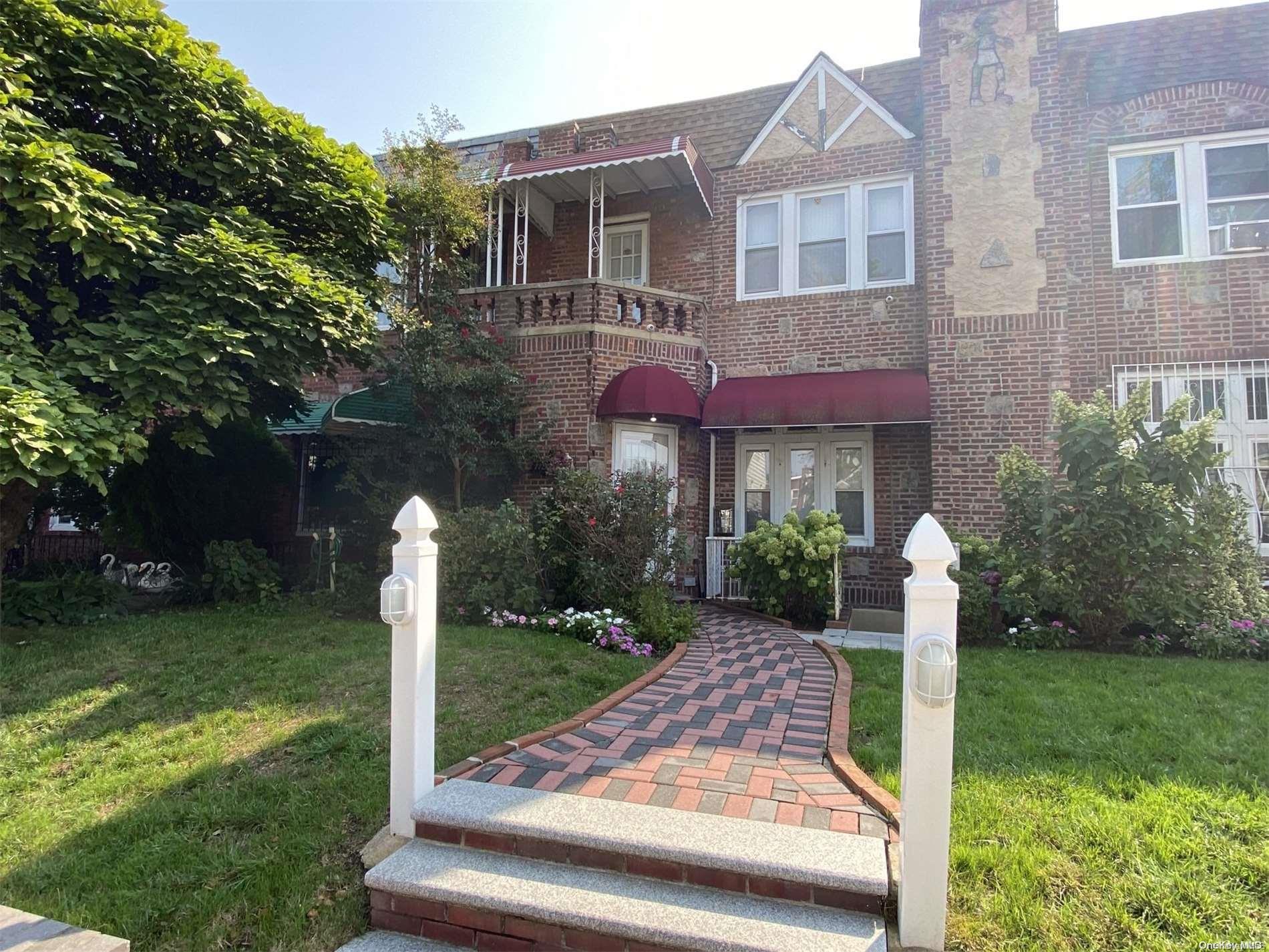 Homes for sale in Cambria Heights, NY | 115-81 223Rd St, Cambria Heights, NY 11411 | MLS# L3457260