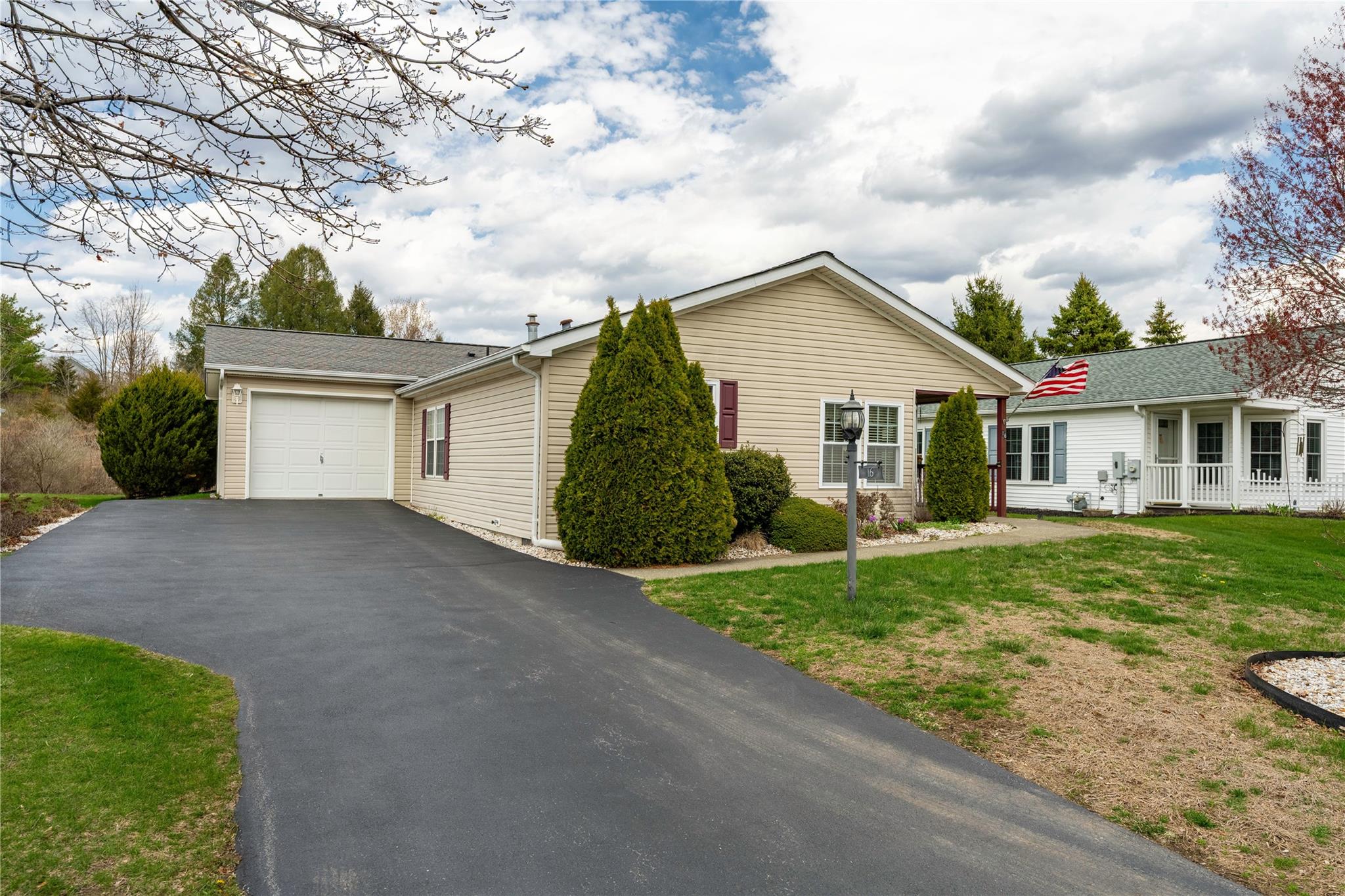 16 Vero Drive, Poughkeepsie, NY 12603 | MLS #850164