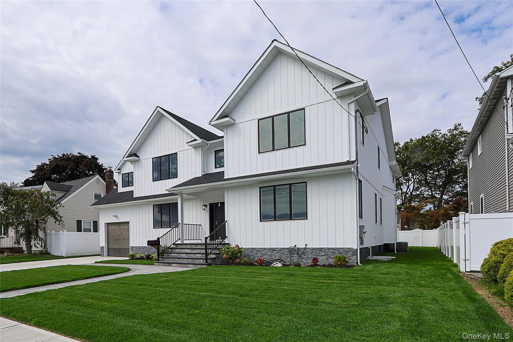 860 E 232nd Street # 1R, Bronx, NY 10466 | MLS #925989