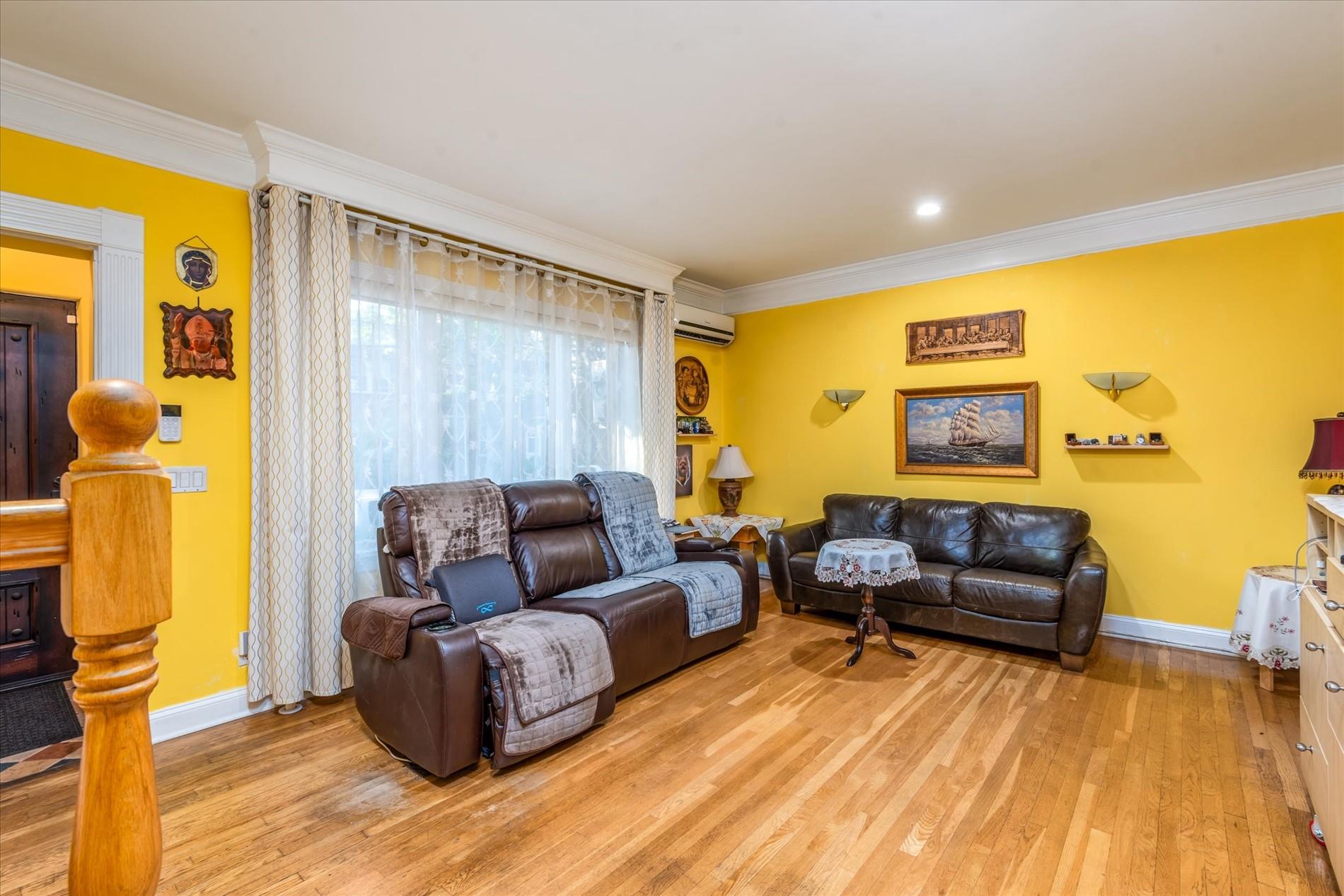 Tiến Dũng 8 Essex Court # 2712, Suffern, NY 10901 | MLS #902233