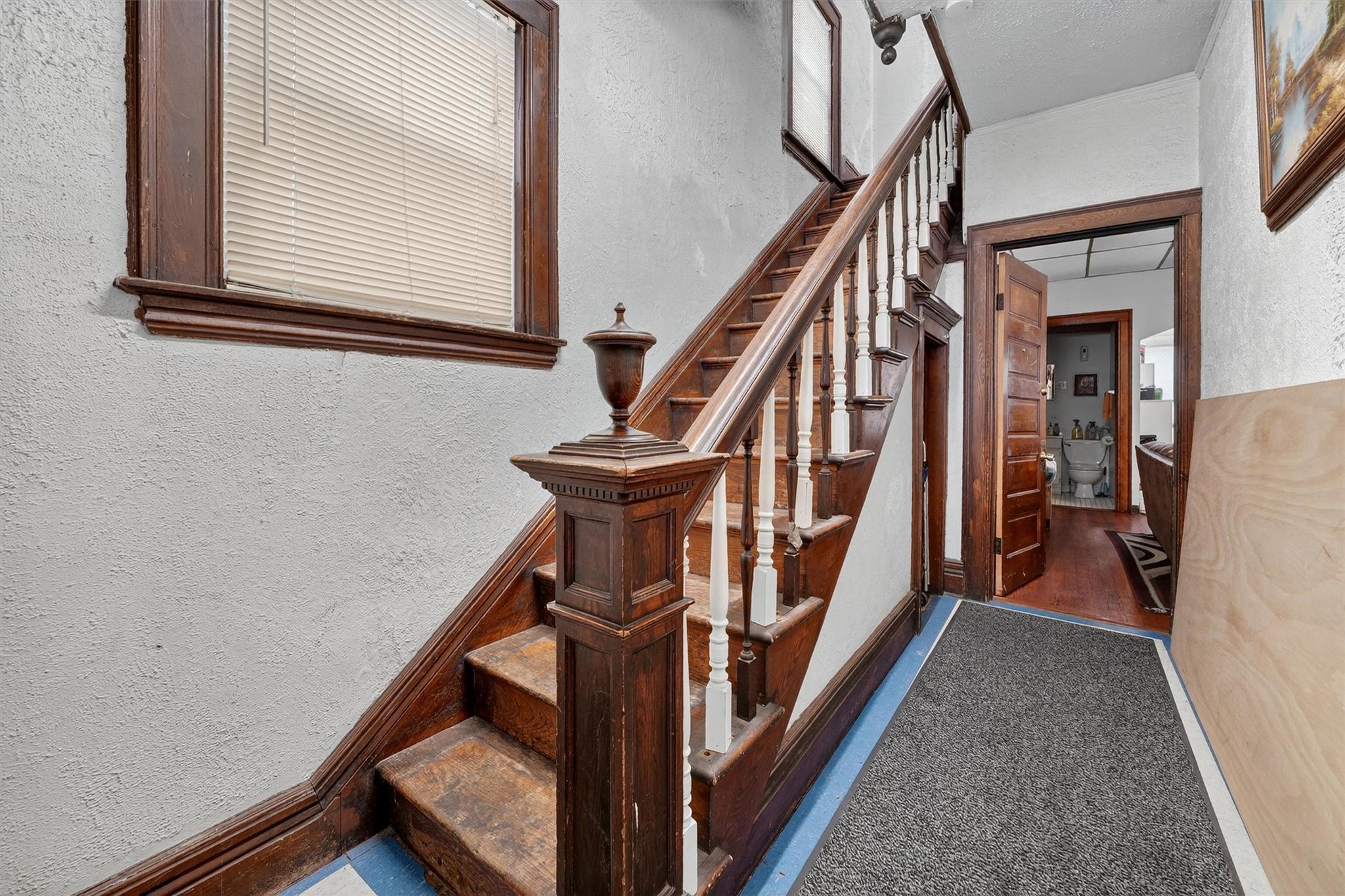 Ludlow, Yonkers Luxury Real Estate - Homes for Sale