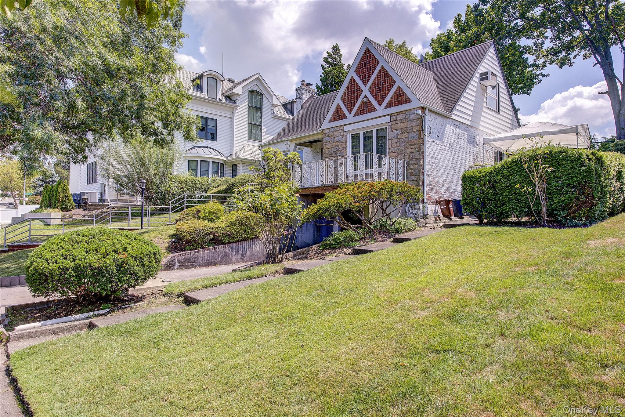 135-40 78th Road, Kew Garden Hills, NY 11367 | MLS #896358