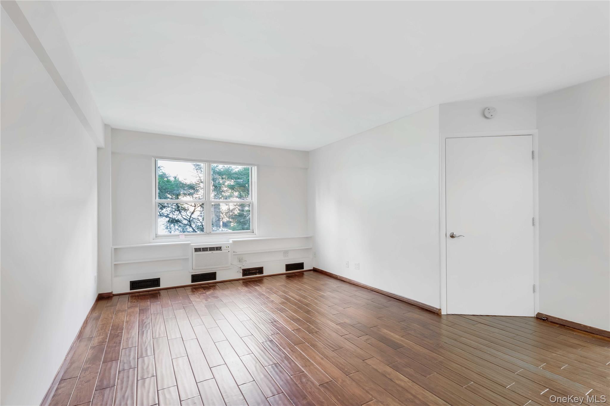Welcome to this state-of-the-art Studio (technically a studio but lives like a one bedroom) condo in the heart of elegant Sutton Place. This home was fully renovated and is move-in ready for the next lucky owner.The apartment is contemporary, sleek and features stunning finishes. Enjoy a view that offers glimpses of the iconic Queensborough Bridge, without any noise or disturbance. The spacious living and dining room has two large windows allowing for great light. The windowed bedroom sleeping area would comfortably fit a queen size bed.The kitchen boasts beautiful tile, granite countertops and stainless steel appliances and an efficient layout that will delight any home chef.Conveniently located at the corner of 59th Street and Sutton Place, 40 Sutton sets itself apart as the only full-service condominium in the neighborhood. The building spoils residents with a 24-hour doorman, live- in super, porter, central laundry room, bike room, and additional storage for lease (subject to availability). Enjoy the serene neighborhood packed with delightful restaurants and every convenience imaginable. Youâ€™ll never want to leave this apartment, but itâ€™s nice to know that Trader Joeâ€™s, Whole foods and Morton Williams are close by. Access to public transportation, the FDR, and Ed Koch Queensboro Bridge is easy and quick. It is a unique apt. not to be missed. Please contact us for an appointment.