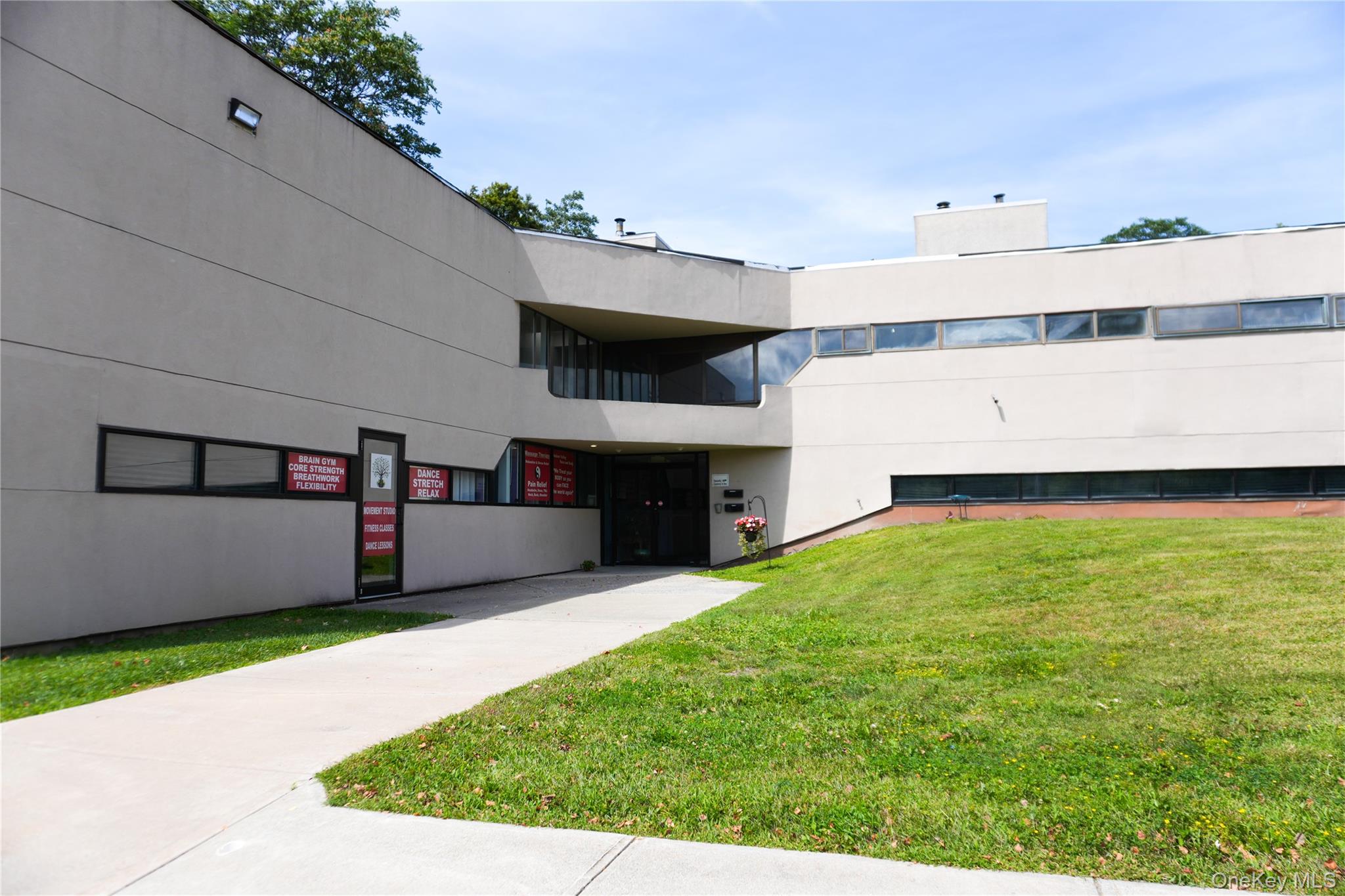 This prime commercial office space, previously used as a medical office, is now available for lease and offers a fantastic opportunity for your business. Located just seconds from the I-84 highway entrance, it provides unbeatable convenience and visibility with easy access for both clients and staff. The space features ample parking, large windows that bring in plenty of natural light, and a versatile layout that can easily be adapted to a variety of uses. Whether you&rsquo;re looking for a professional office or something else entirely, this location is perfect for any business. With high traffic volume and a location thatâ€™s easily accessible, this is an opportunity you wonâ€™t want to miss. Schedule a tour today and see all the potential this space has to offer!