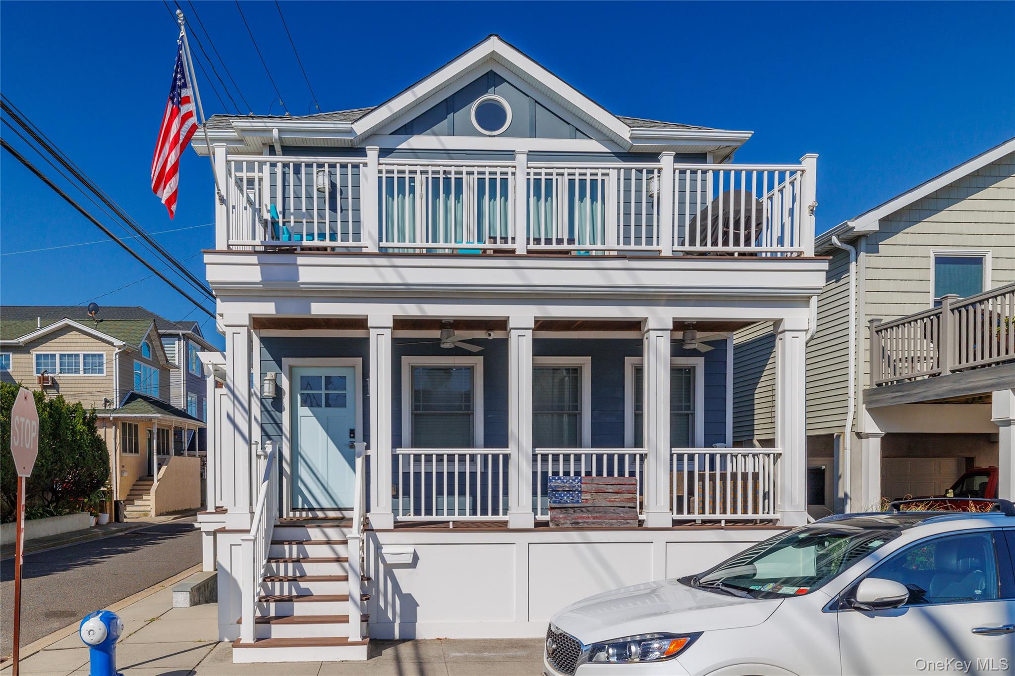 Fully furnished winter rental available! Top of the line everything! Perfect location, huge rooms, off street parking and ocean view!