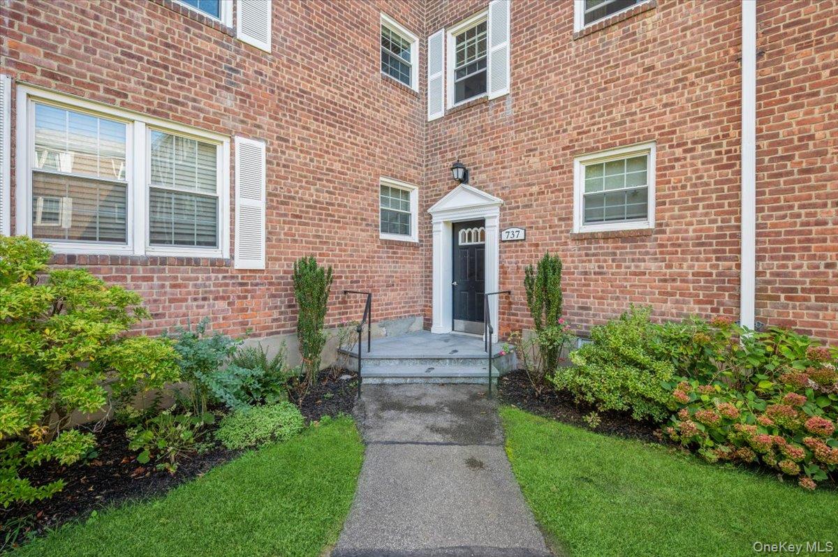 Welcome to this picture perfect Hastings Gardens home in sought-after Hastings-on-Hudson. This warm and inviting corner unit boasts three exposures, allowing for ample natural light and seasonal views of the majestic Hudson River. Step inside to discover a stylishly updated apartment with sleek finishes that exemplify modern living. The well-designed kitchen features great cabinet space, a five burner gas range and a convenient pass through to the dining area. The open living space provides a full dining area plus a spacious living room. A generously sized bedroom features a large closet and provides a peaceful retreat at the end of the day. The hall bathroom has been tastefully upgraded. Residents will appreciate the community&rsquo;s parklike setting, which offers breathtaking Hudson River and Palisades views. Enjoy outdoor amenities such as a barbecue area, picnic tables, and playground. There are also plenty of areas to just sit and soak in the surrounding beauty. Sunsets over the River are sensational! Embrace the serene waterfront environment while being conveniently located near the vibrant village center, great restaurants, shops, train, Farmerâ€™s Market, parks, community garden, and the historic Old Croton Aqueduct recreational trail. MM does not reflect STAR rebate. Hastings-on-Hudson is a quick and scenic express commute to NYC via Metro North.