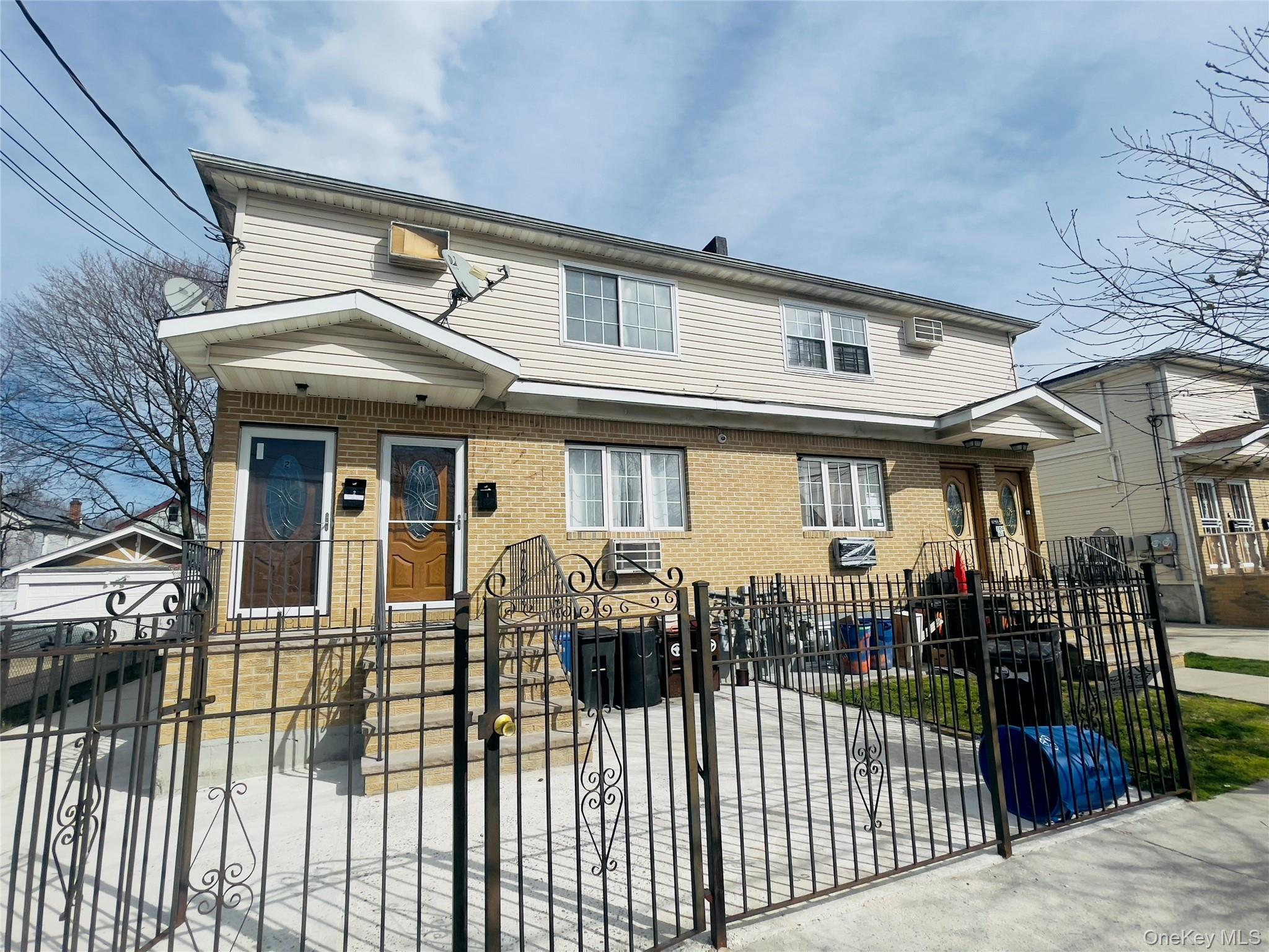 Spacious 3 Bedrooms Apt in house with 1 Full Bathroom, Living Room and Eat in Kitchen. Steps away from bus, shops, restaurants, parks and other community amenities. Tenant pays for all utilities except water and heat. Available to move in immediately.