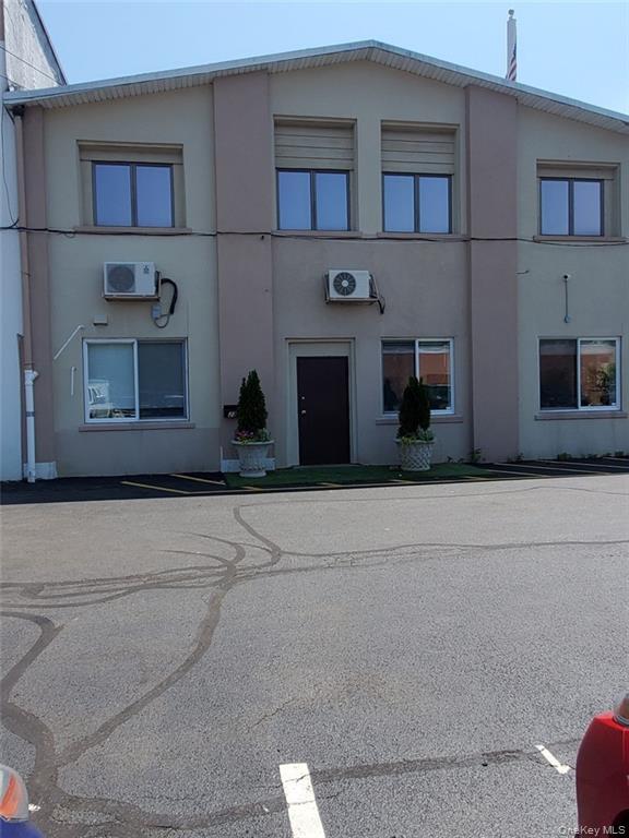 Available to Move-In on 10/1/2025! Beautiful Office Space in the Heart of Pearl River at $815 per month, all in. Close to shops and transportation close to the New Jersey border and major roads. Close to New Jersey transit 1st floor office space. Additional Information: Utilities Available: Heating, Lighting, AC, the office space also has one bathroom, parking available.
