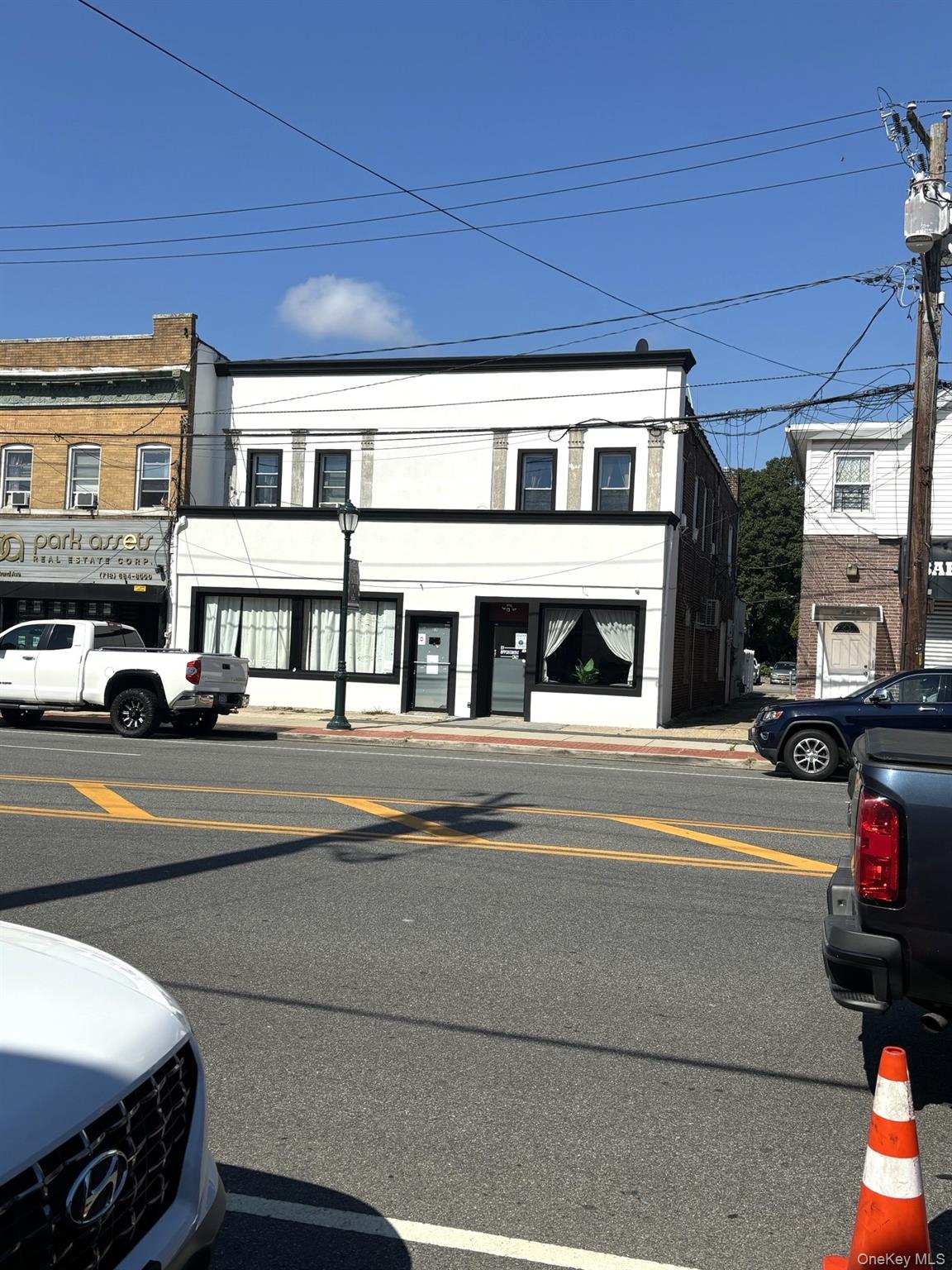 Great 2000 sq. ft. Retail Space Available Located on Very Busy Grand Avenue in the Heart of Baldwin. Offering a Spacious and Flexible Environment Ideal for a Variety of Retail or Service-Based Businesses. Close to LIRR, Excellent Visibility Making it a Great Option for Boutique Shops, Salons, Restaurant, & Many Other Businesses. Conveniently Situated in a High Traffic Area to Keep Your Business Busy & Successful!