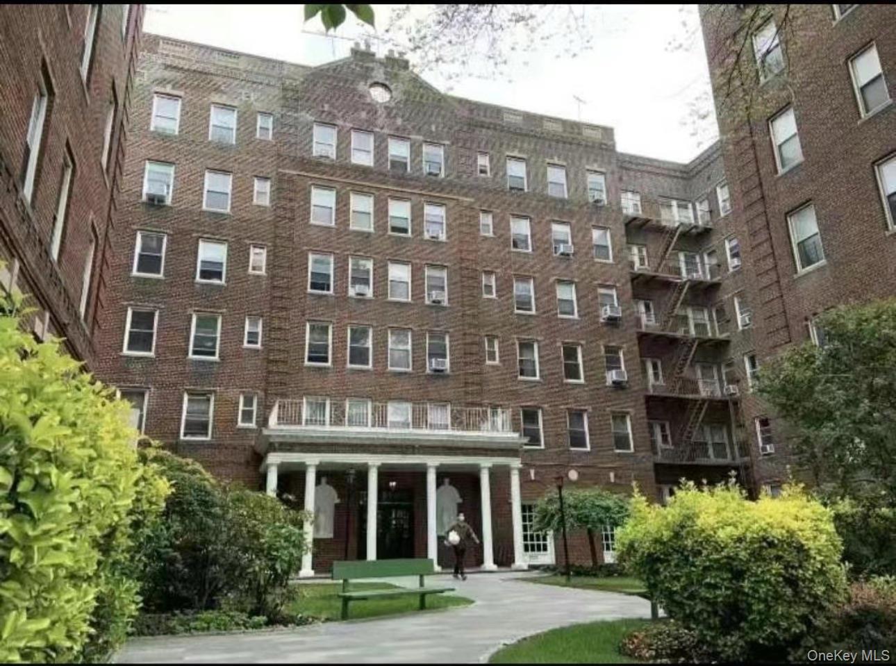 Studio Coop with high ceiling. Windows in kitchen & bathroom.All utilities included except electricity. Great layout. Need TLC.Walking distance to supermarket, 7 train & LIRR on Main Street.Well maintain building with 2 elevators, laundry room & storage room.