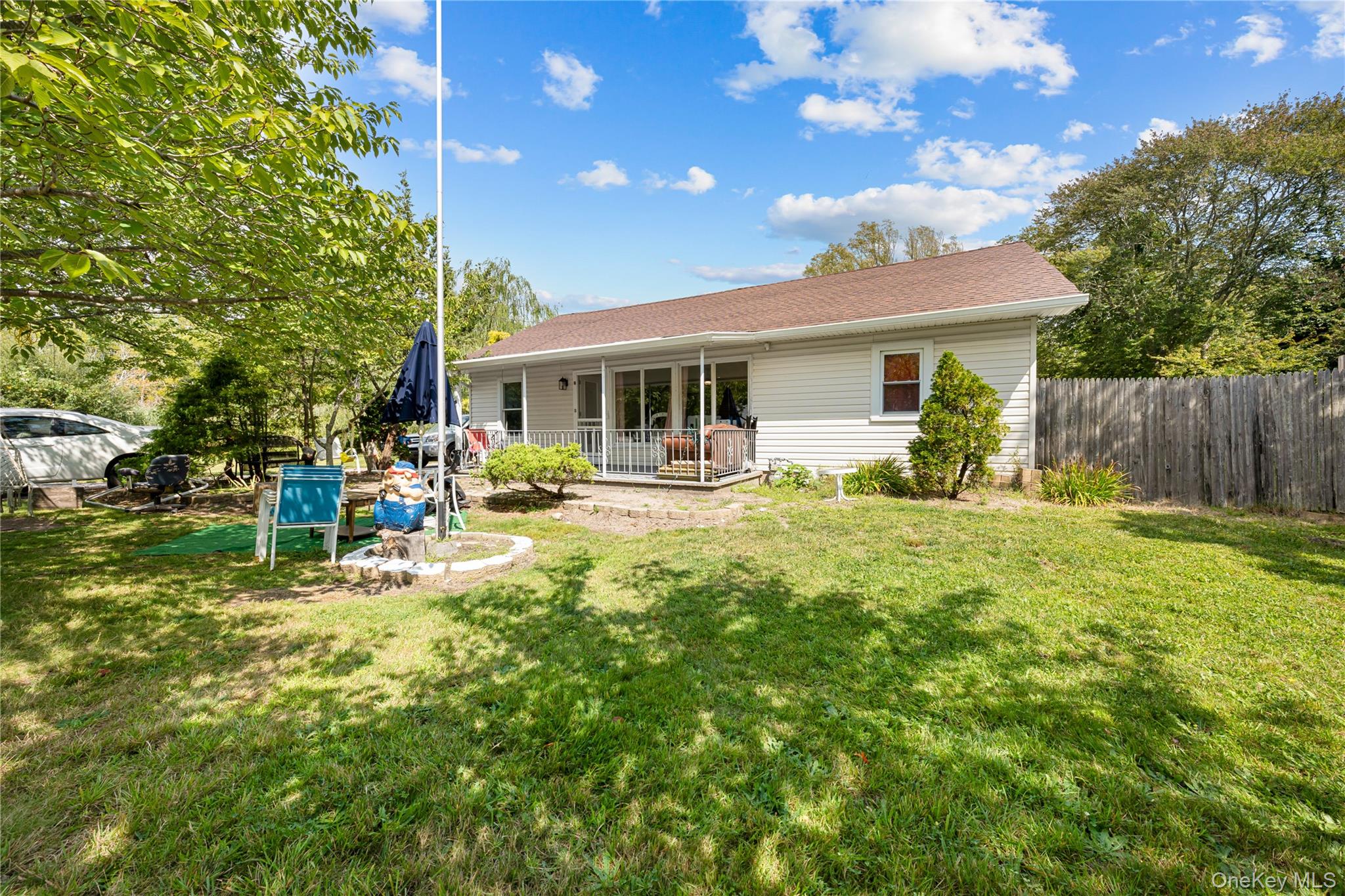 Investor&rsquo;s Dream! This Spacious 4-Bedroom, 3-Bath home offers tremendous potential. Featuring a large yard and low annual taxes of $7, 304.75, this property is currently generating $6, 000 in monthly rental income with tenants in place who are willing to stay. Don&rsquo;t miss this incredible opportunity to own a strong income-producing property with long-term upside.