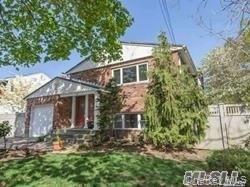 Beautiful Hi-Ranch in Best Half Hollow School District 5 Bedrooms and 3 Full Baths House RentalWelcome to this spacious and updated Hi-Ranch featuring:A large sun-filled living roomFormal dining room perfect for gatheringsUpdated kitchen with granite countertops & stainless-steel appliancesModern, renovated bathrooms Convenient LocationClose to Route 110, major highways, and just minutes from Walt Whitman Shopping Mall, dining, and more.This home combines comfort, style, and convenienceâ€”a must see!