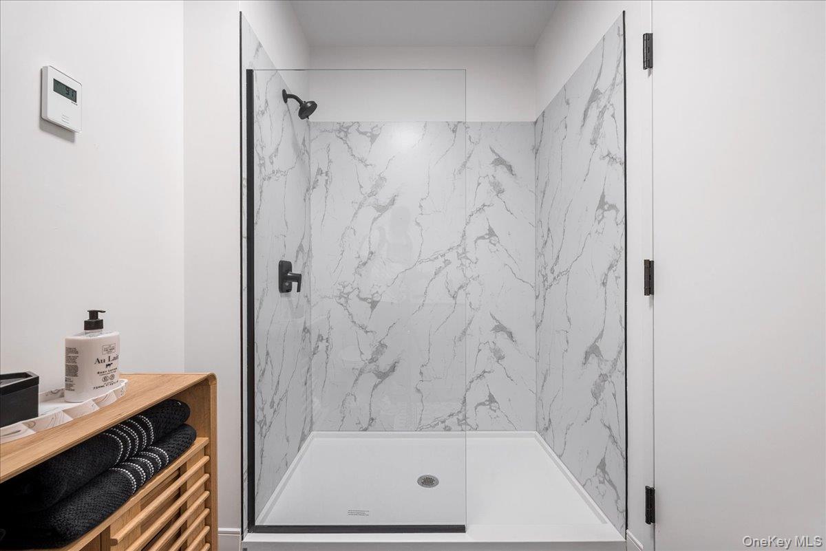 Introducing 8Chester - A curated collection of studio apartments designed with you in mind. Elevated living in the heart of White Plains, with everything you need just steps outside your door. At Eight Chester, our thoughtfully designed spaces have everything you need and nothing you donâ€™t. All units feature tasteful finished including wood like floors, large windows, climate control, paneled appliances and common area (rooftop lounge & community room).