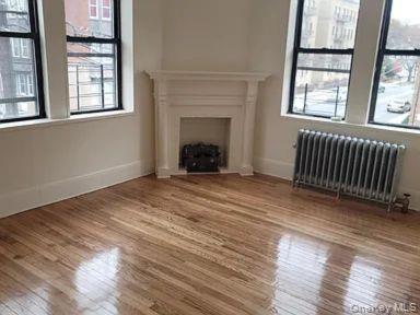 Spacious 3 bedroom, 1 bath apartment in Yonkers, conveniently located near public transportation, shops, and restaurants. Offering both comfort and practicality, schedule a viewing today!