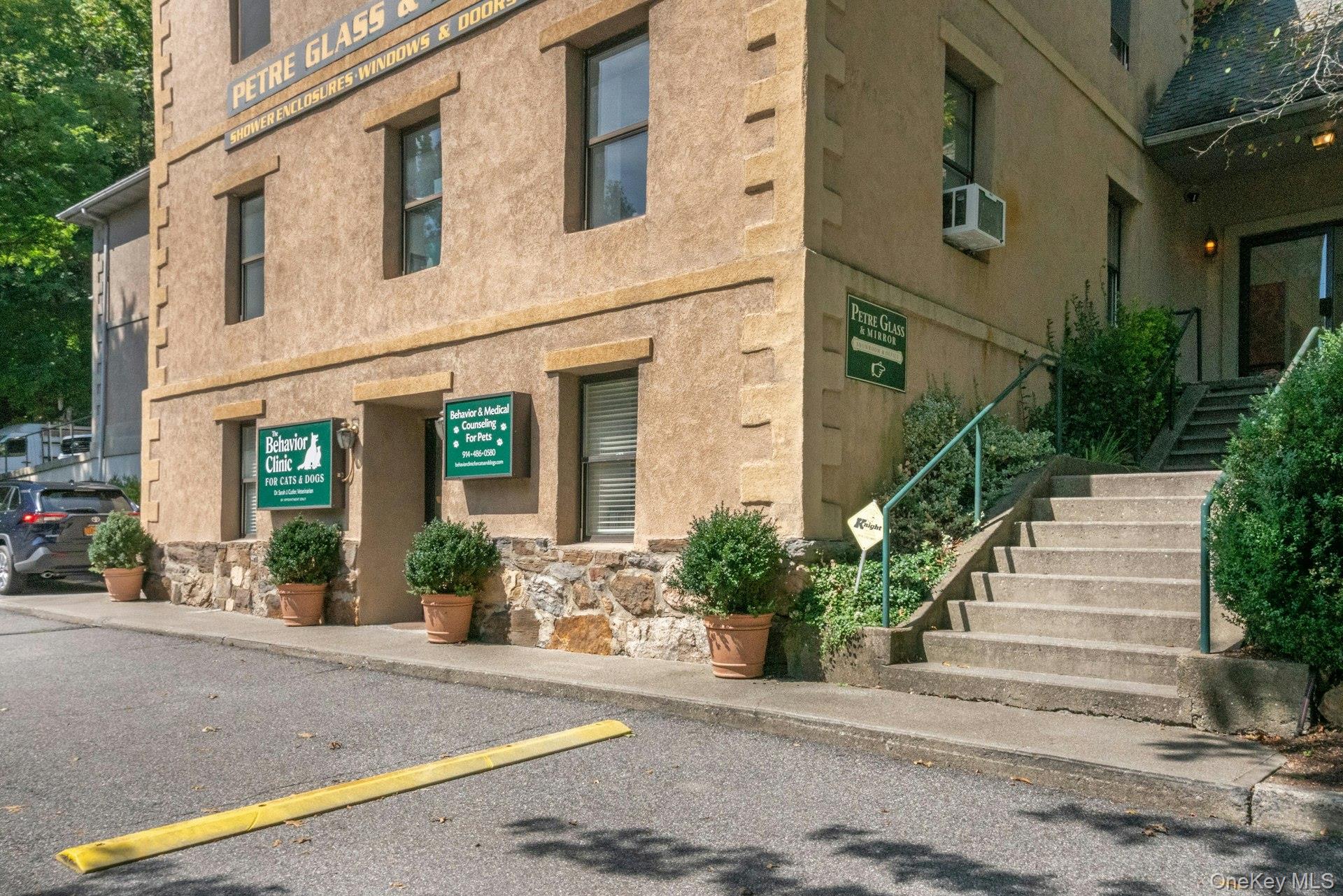 Versatile and light filled office space in the heart of Bedford Hills! This carpeted 4th floor rental is 400 sq. ft,  with high ceilings and incudes access to a private bathroom. Conveniently located just off the Saw Mill Parkway, the building is walking distance to the train, parks, and shopping. Tenant pays for utilities.