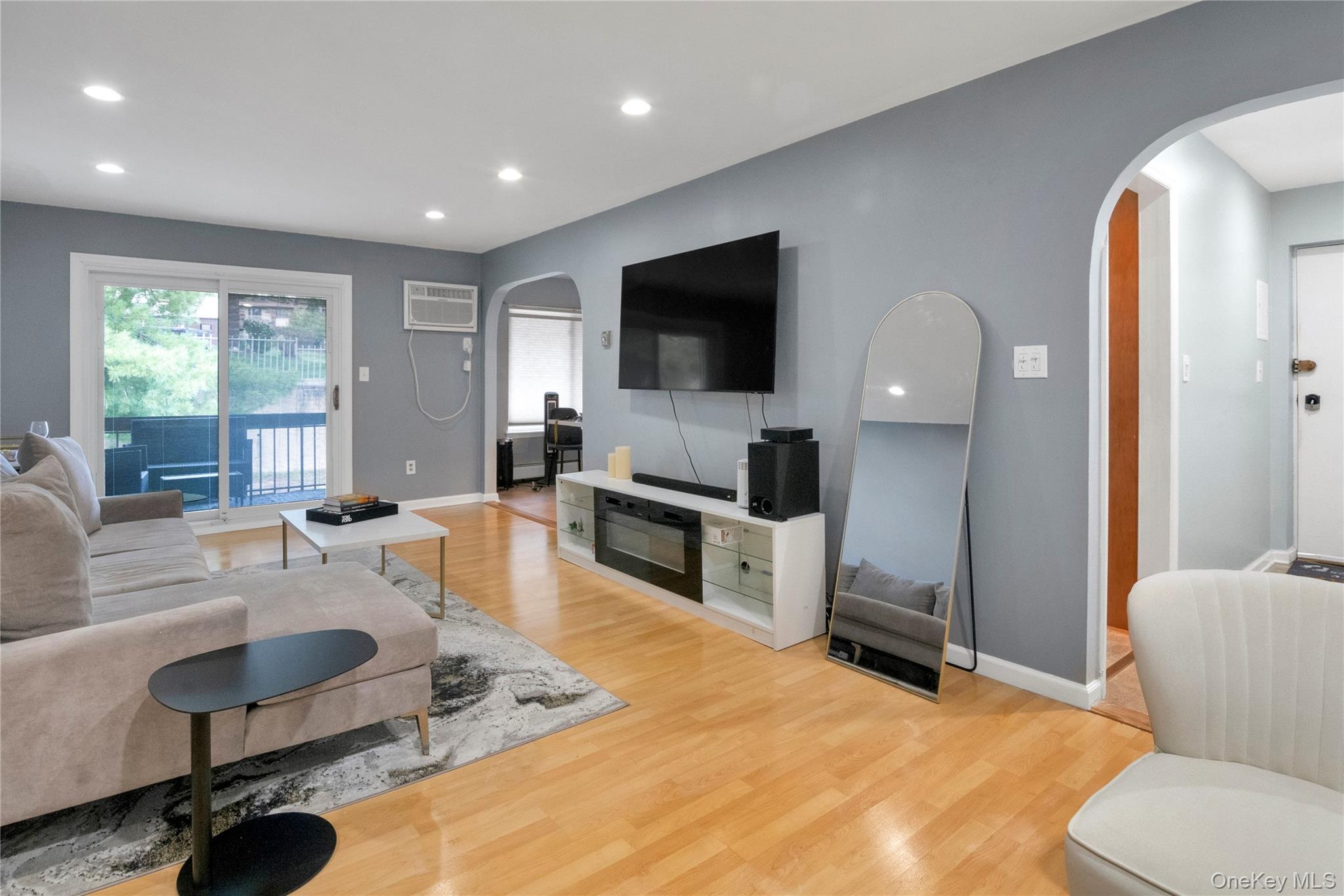 Style, location and convenience, welcome to 360 Skyline Drive. This gorgeous condo in the sought after town and country II community offers over 900 square ft of living space. The sun-filled unit features a king sized bedroom and a formal dining room which can live like a second bedroom. A renovated kitchen with granite countertops and stainless steel appliances, new flooring, recessed lighting, and a private deck with peaceful views are what is waiting for you when you return home. Residents enjoy access to storage space, indoor and outdoor pools, a gym, sauna, clubhouse, and ample parking. Conveniently located near shopping, restaurants, and commuter bus lines to New York City, this home is ideal for everyone. Be the first to see it and make it your home today!