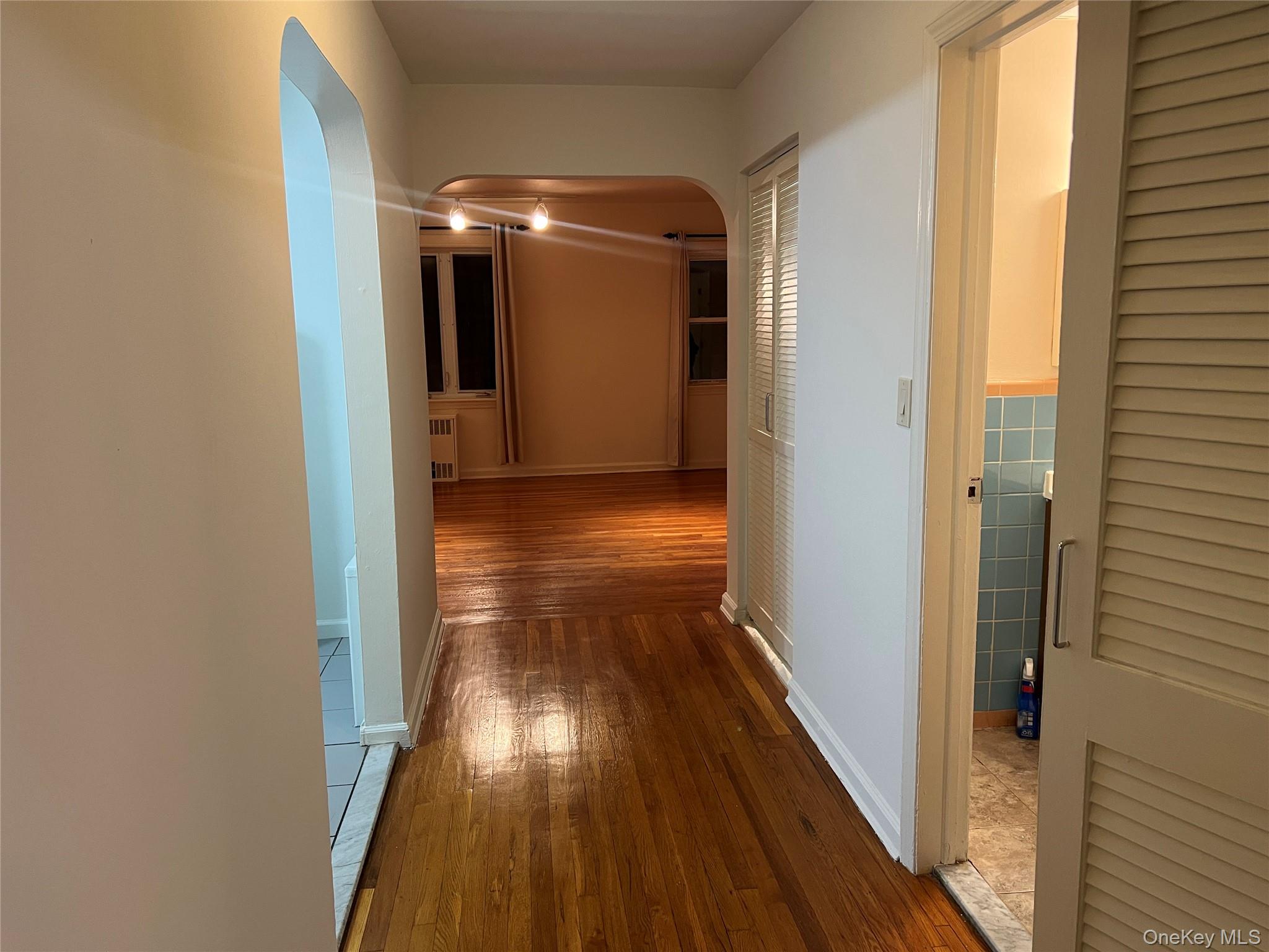 Won&rsquo;t last! Beautiful tree lined nestled in the Wakefield section of S. Ozone Park with all the comfort of calling it home. this apartment is a spacious move in freshly painted apartment with a private entrance plenty of storage in a brick 2 living space detached home. Close to all transportation and parkways , parks and shopping.