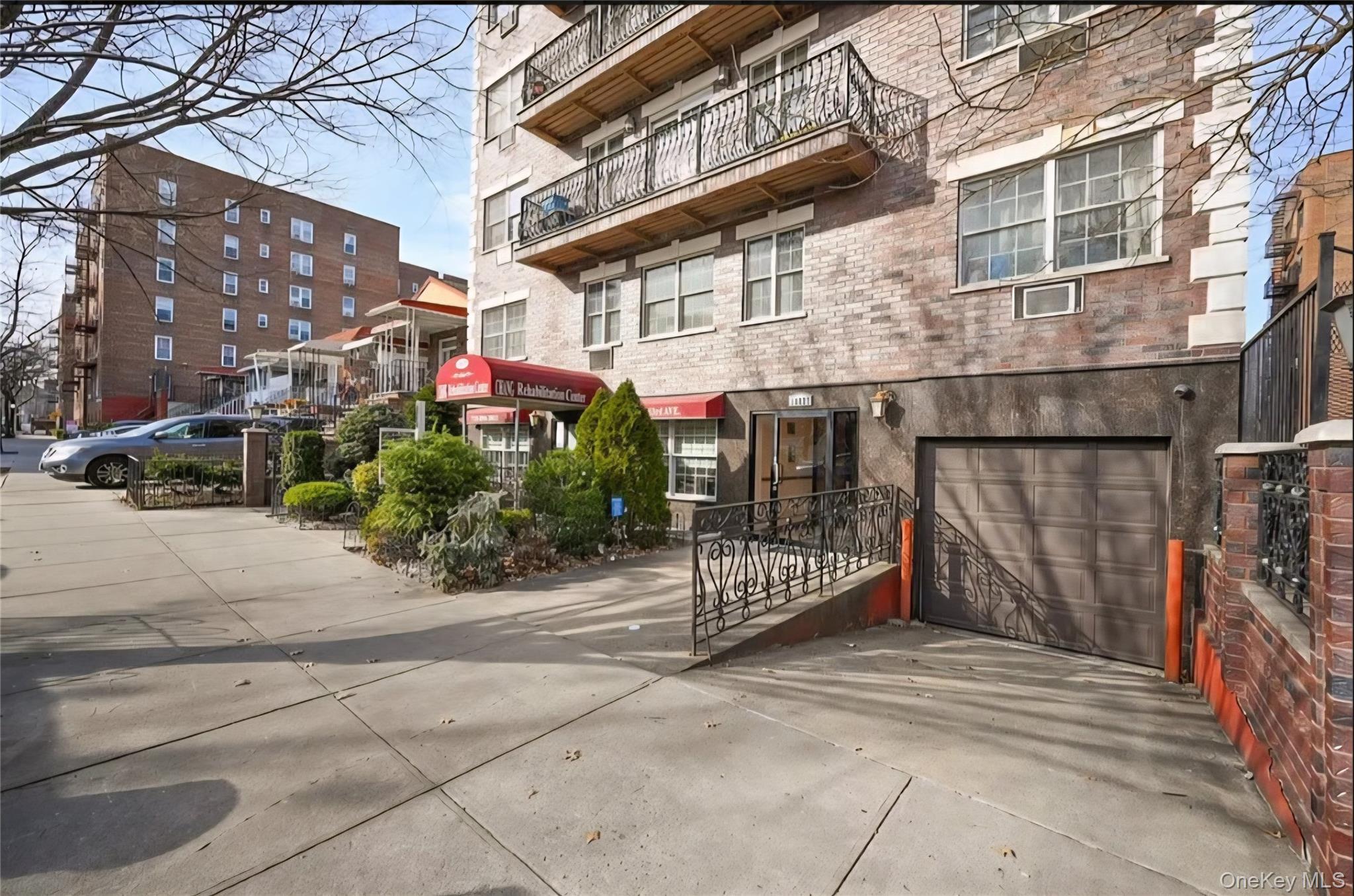 Beautiful Apartment For Sale! Low Taxes and Common Charges! The Unit Features Spacious Rooms, Hardwood Floors Throughout and Ample Closet Space. Conveniently located near restaurants, shopping and transportation. Pet friendly.