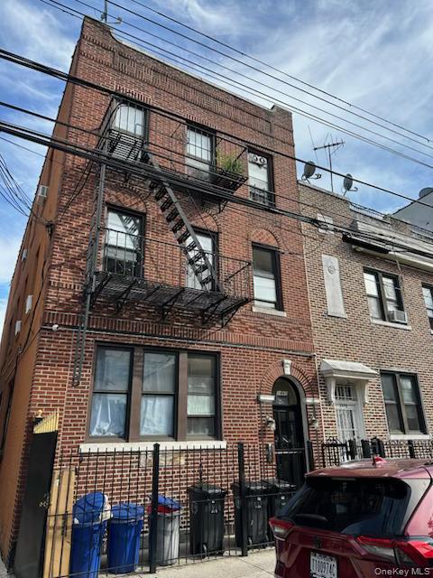 Legal 6-Family !! An excellent investment opportunity in a highly desirable neighborhood! This fully occupied 6-family building features six spacious units, each offering 2 bedrooms and 1 bathroom. All units are rent-stabilized and currently occupied by reliable tenants, providing steady income for investors looking to expand their portfolio. Basement: Full basement. Building Size: 21 X 58, Lot Size: 25 X 100.83, Zoning: R5. Conveniently located close to Rainy Park and just a few blocks away from Ferry Service.