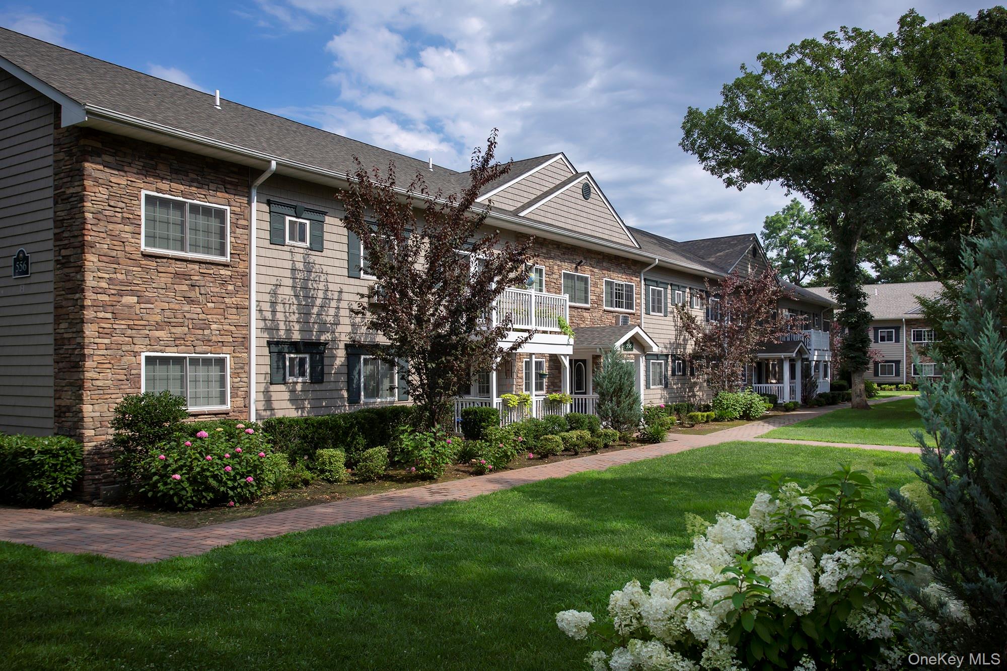 Ask About Our Amazing Specials *$99.00 Security Deposit Special*. Restrictions Apply** Spacious 1 Bedroom, Some W/Terraces. Tuscany Style Kitchen Cabinetry W/SS Appliances Including Microwave & Dishwasher. Heat, Hot Water & Gas Included. Ceramic Tile Bath, Some W/Wall-to-Wall Carpeting. Some W/Hardwood Floors. Laundry Facility. Pool. No Dogs. Prices/Policies subject to change without notice.